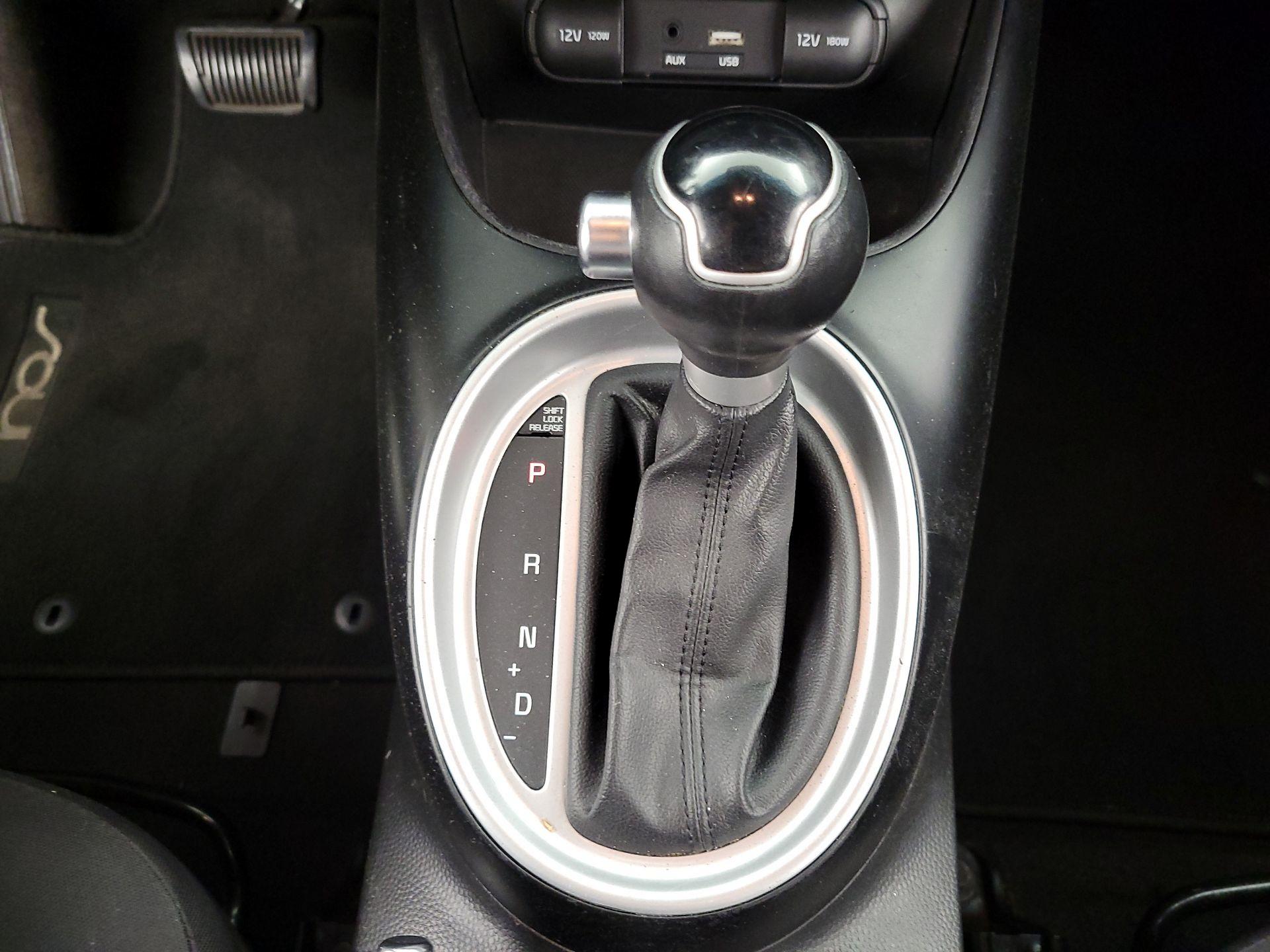 Thumbnail: 2015 Kia Soul - 16