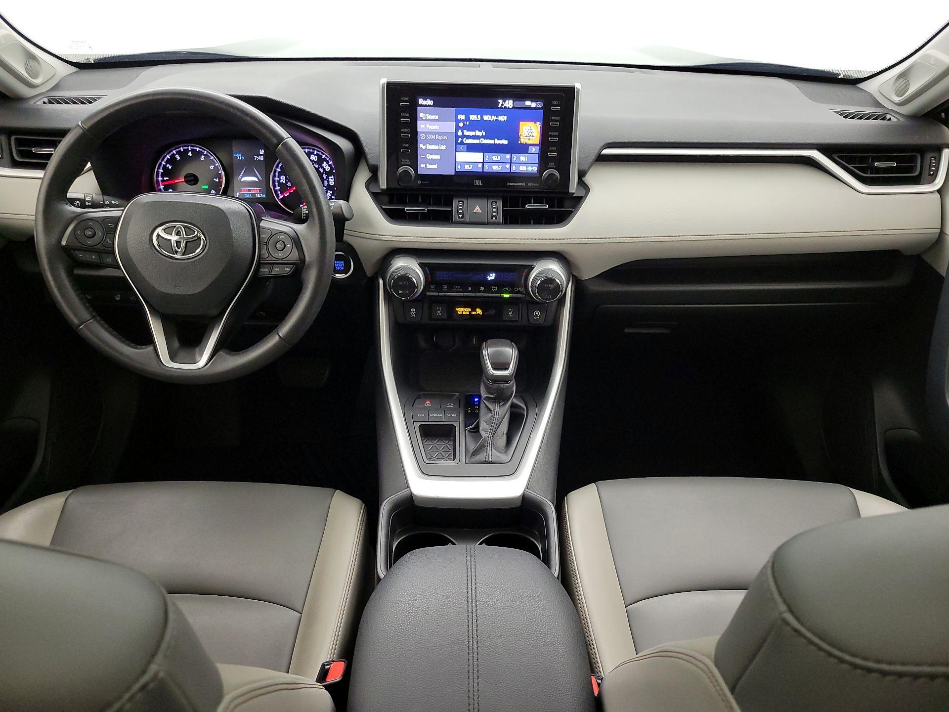 Thumbnail: 2021 Toyota RAV4 - 9