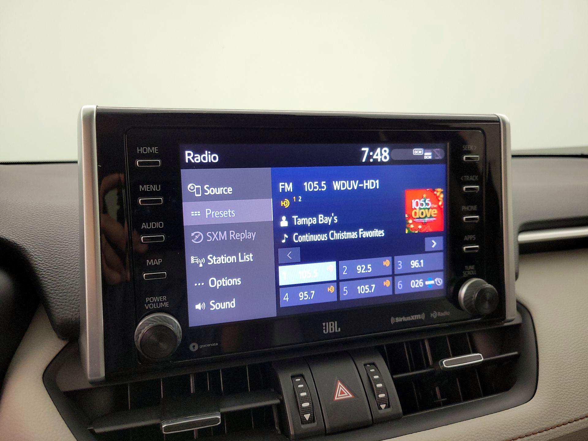 Thumbnail: 2021 Toyota RAV4 - 15