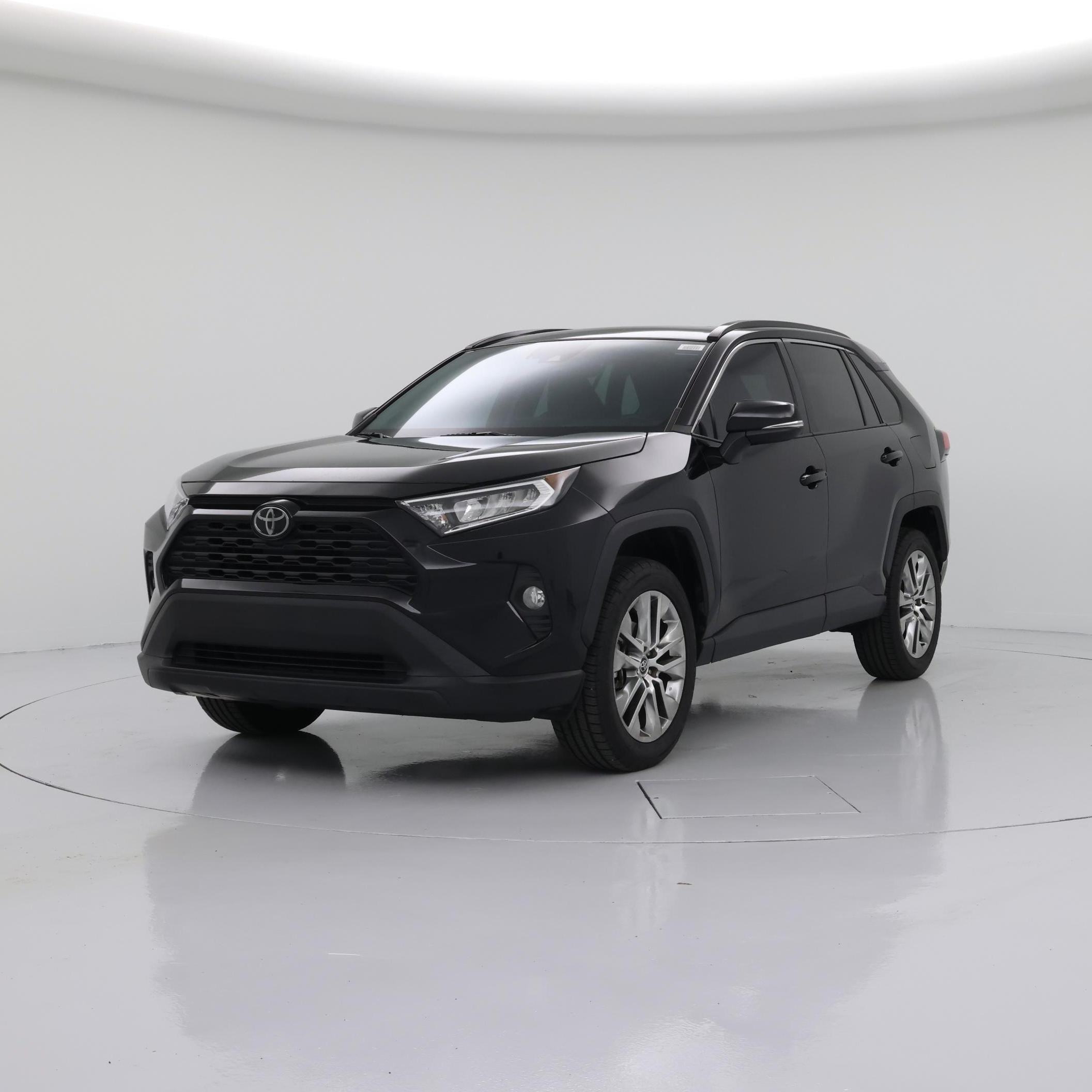 Thumbnail: 2021 Toyota RAV4 - 4