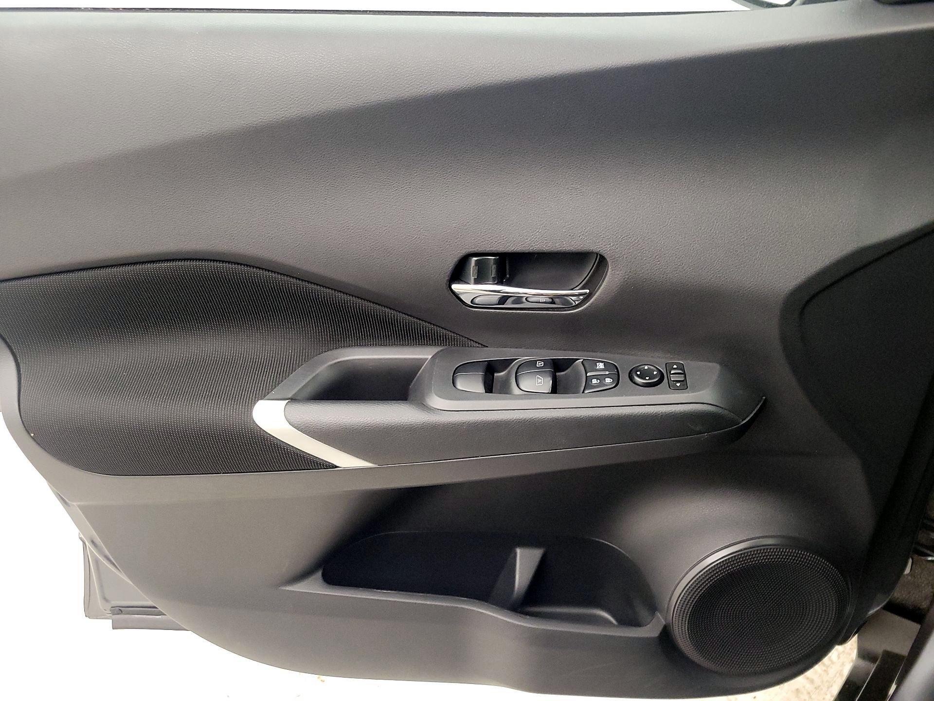 Thumbnail: 2024 Nissan Kicks - 12