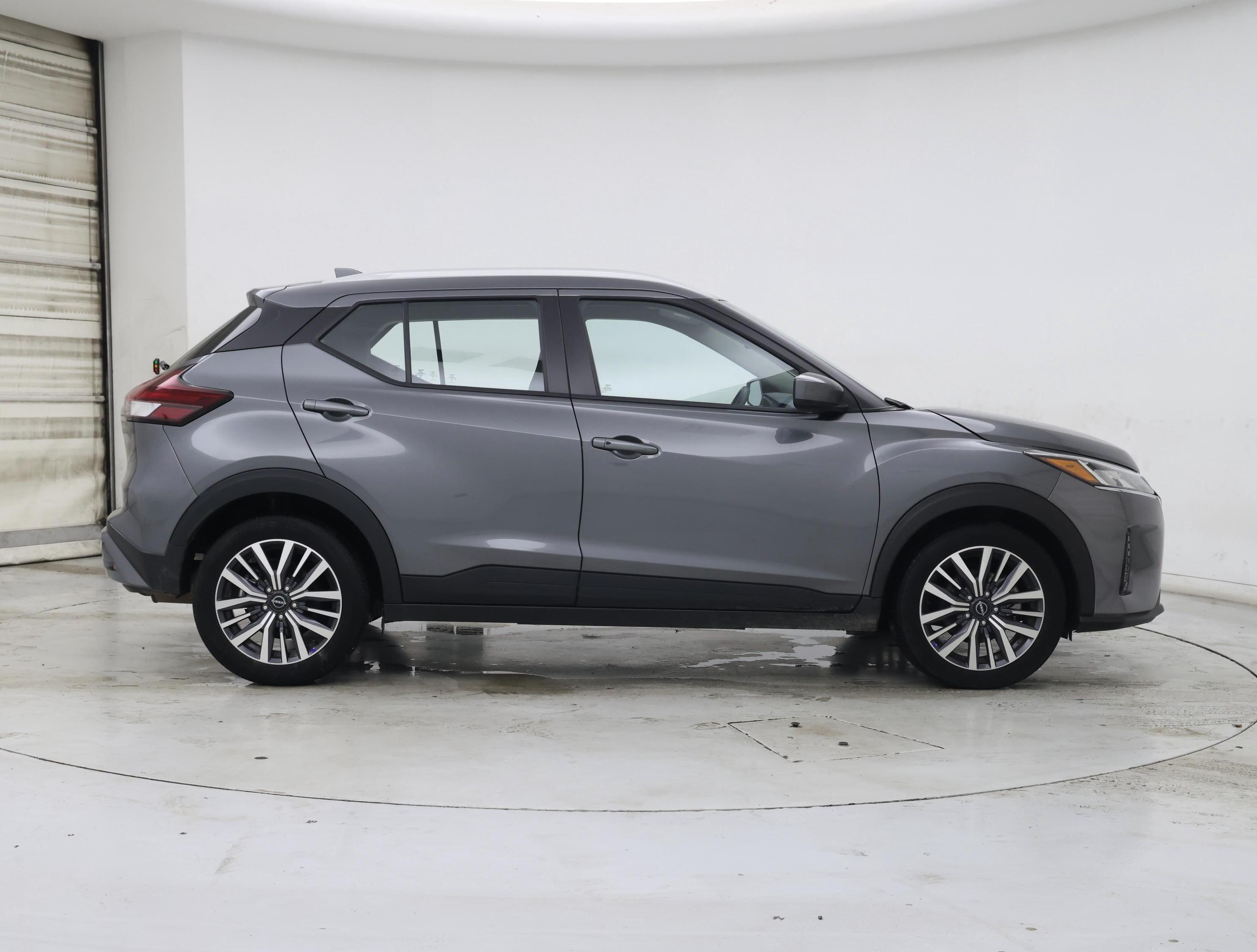 Thumbnail: 2024 Nissan Kicks - 7