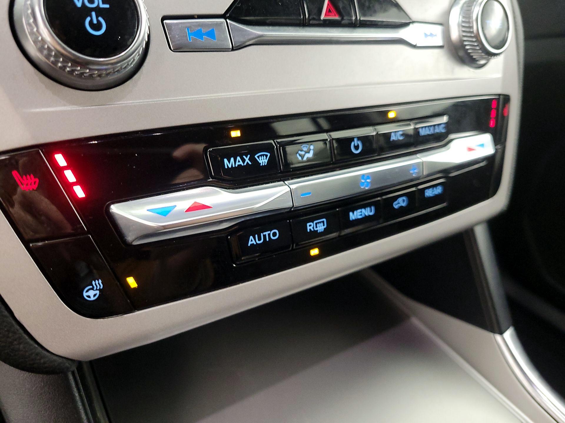 Thumbnail: 2024 Ford Explorer - 16