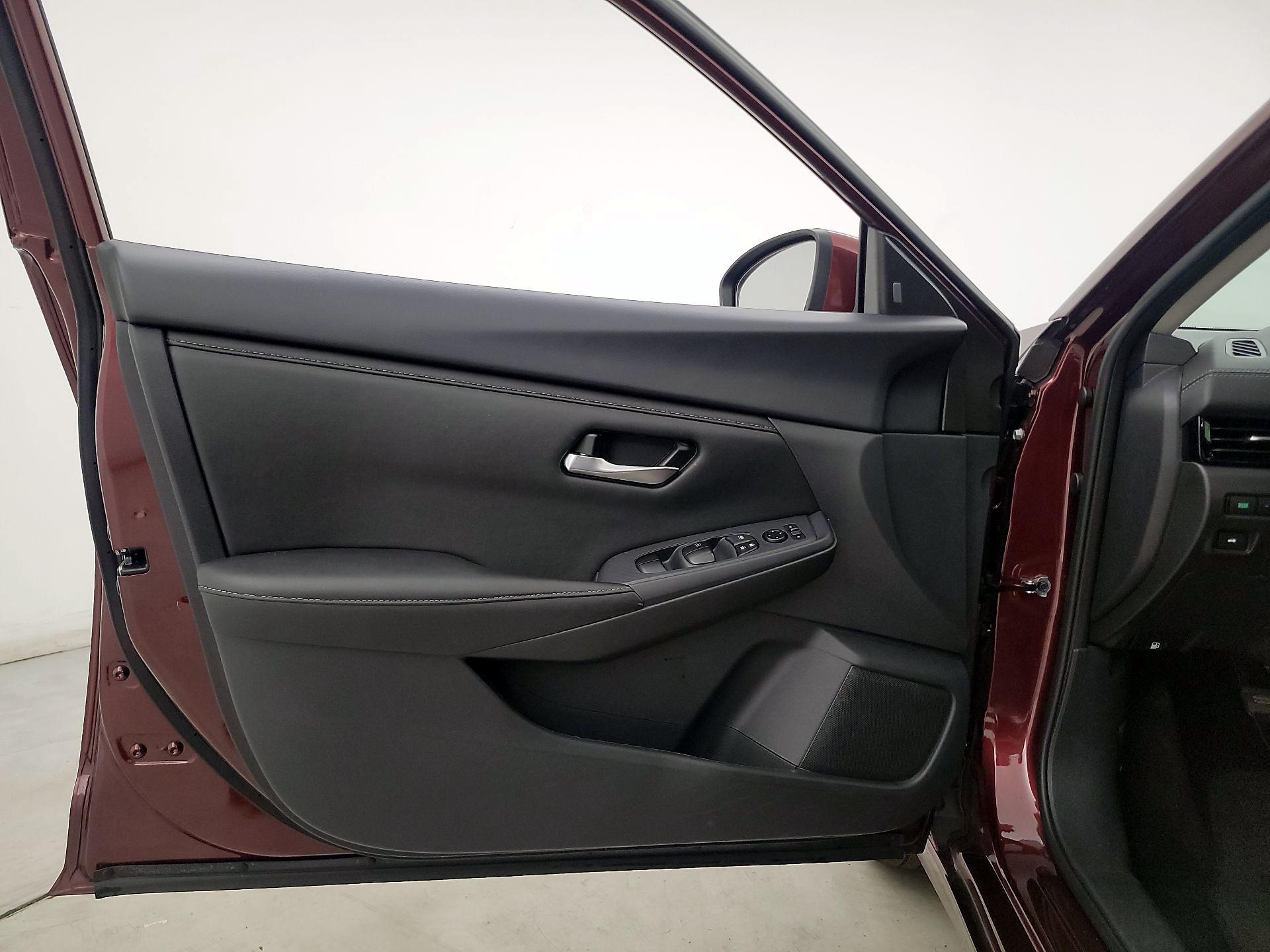 Thumbnail: 2024 Nissan Sentra - 12