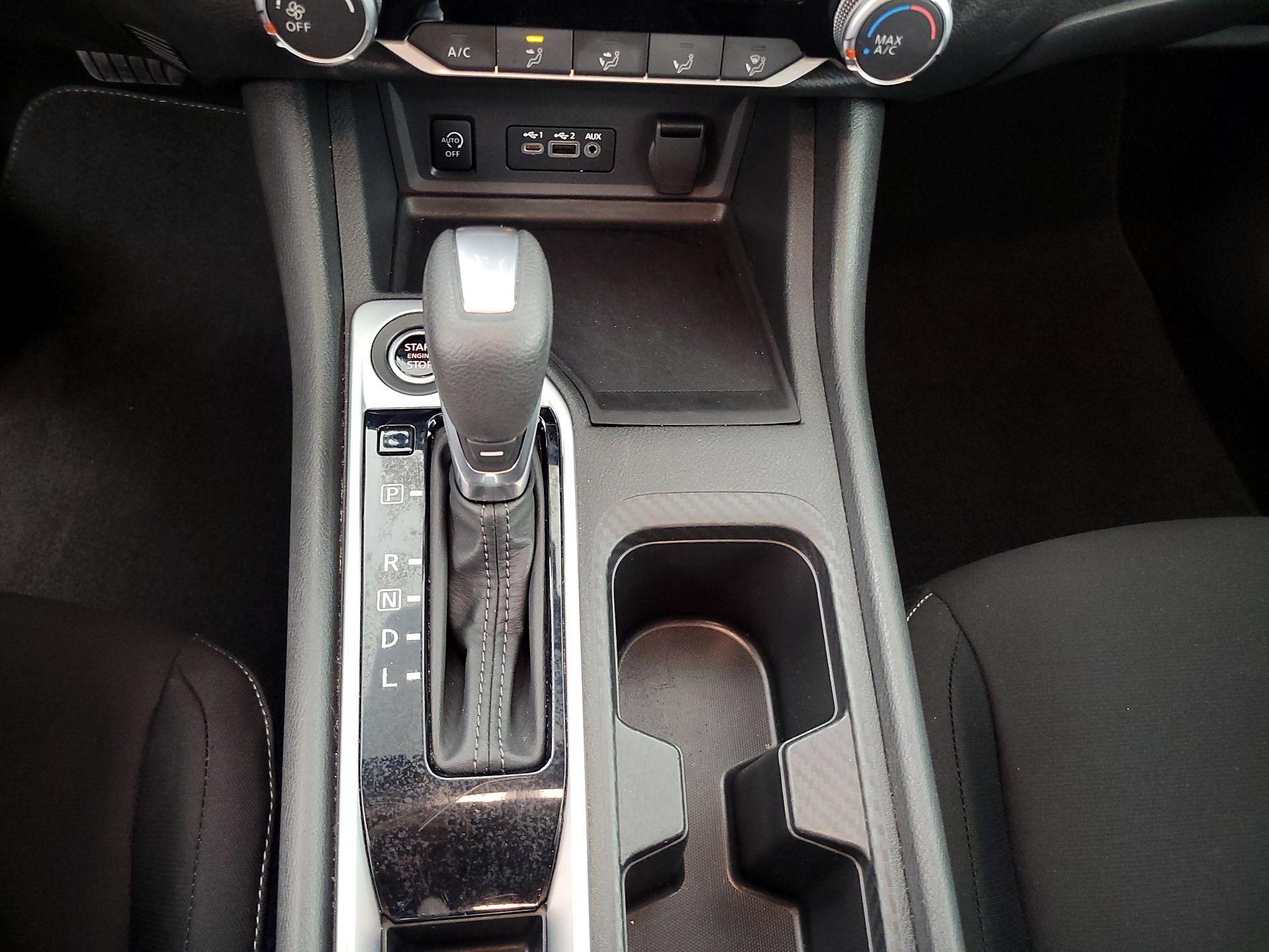 Thumbnail: 2024 Nissan Sentra - 17