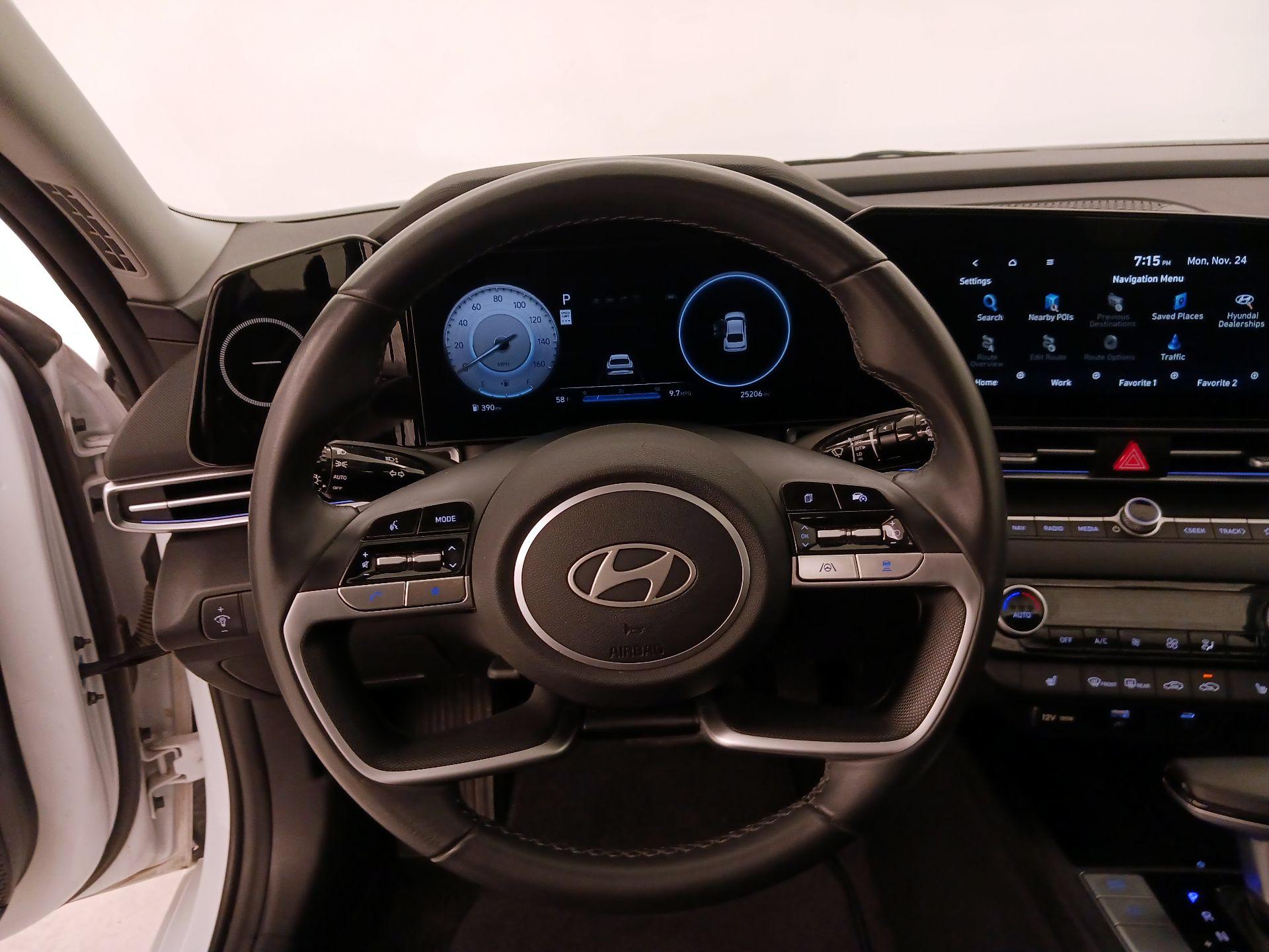 Thumbnail: 2025 Hyundai Elantra - 10