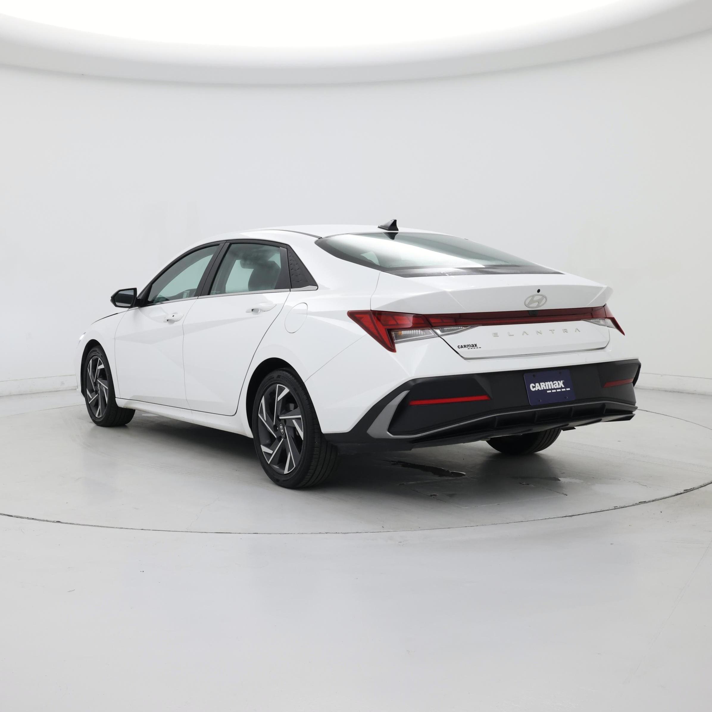 Thumbnail: 2025 Hyundai Elantra - 2