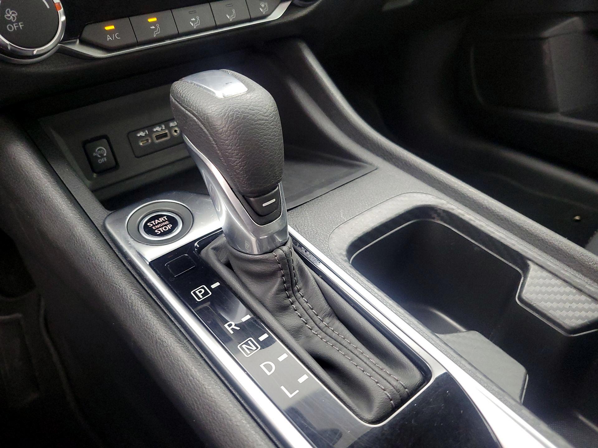 Thumbnail: 2024 Nissan Sentra - 17