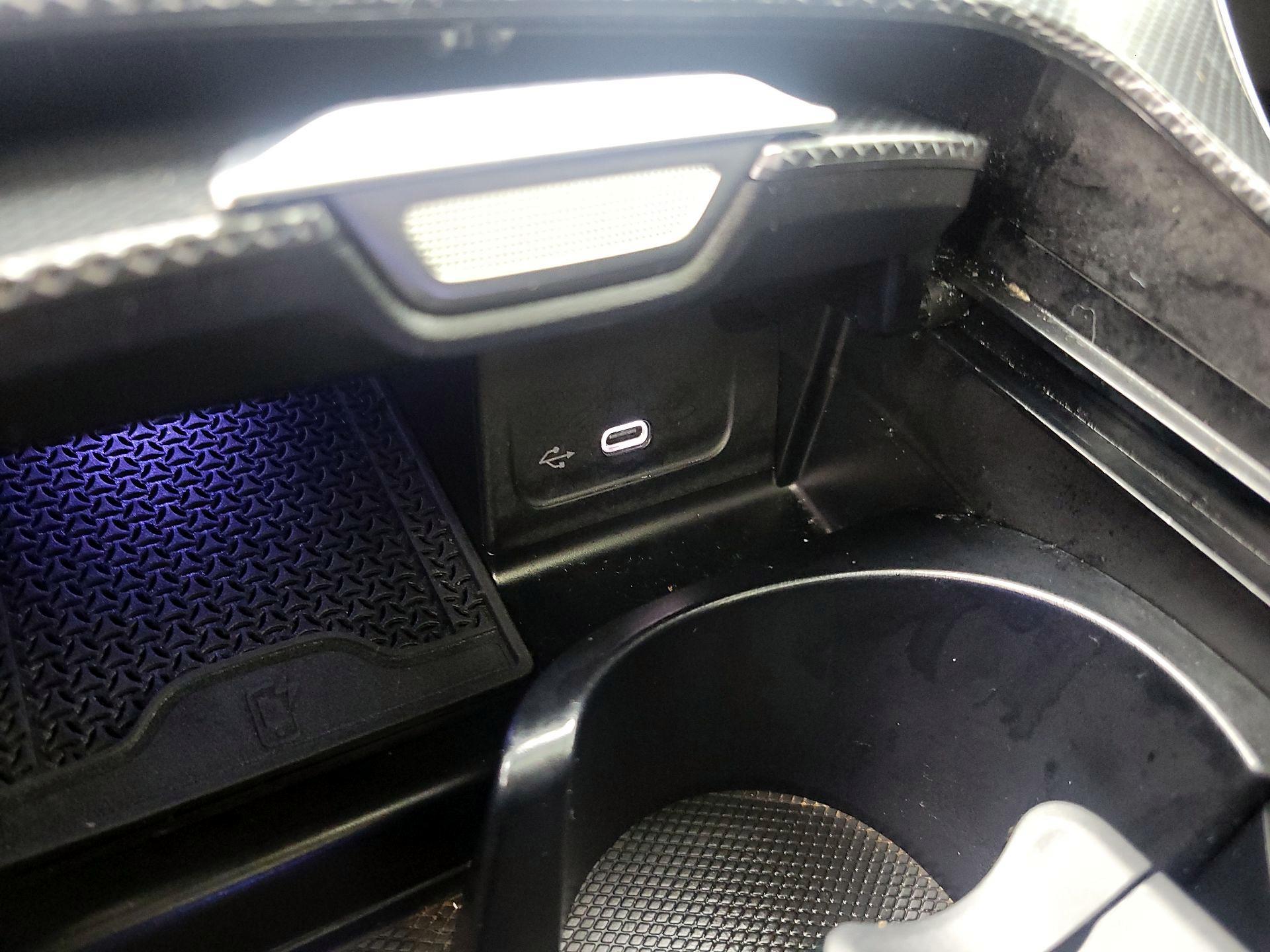 Thumbnail: 2024 Mercedes-Benz C-Class - 19