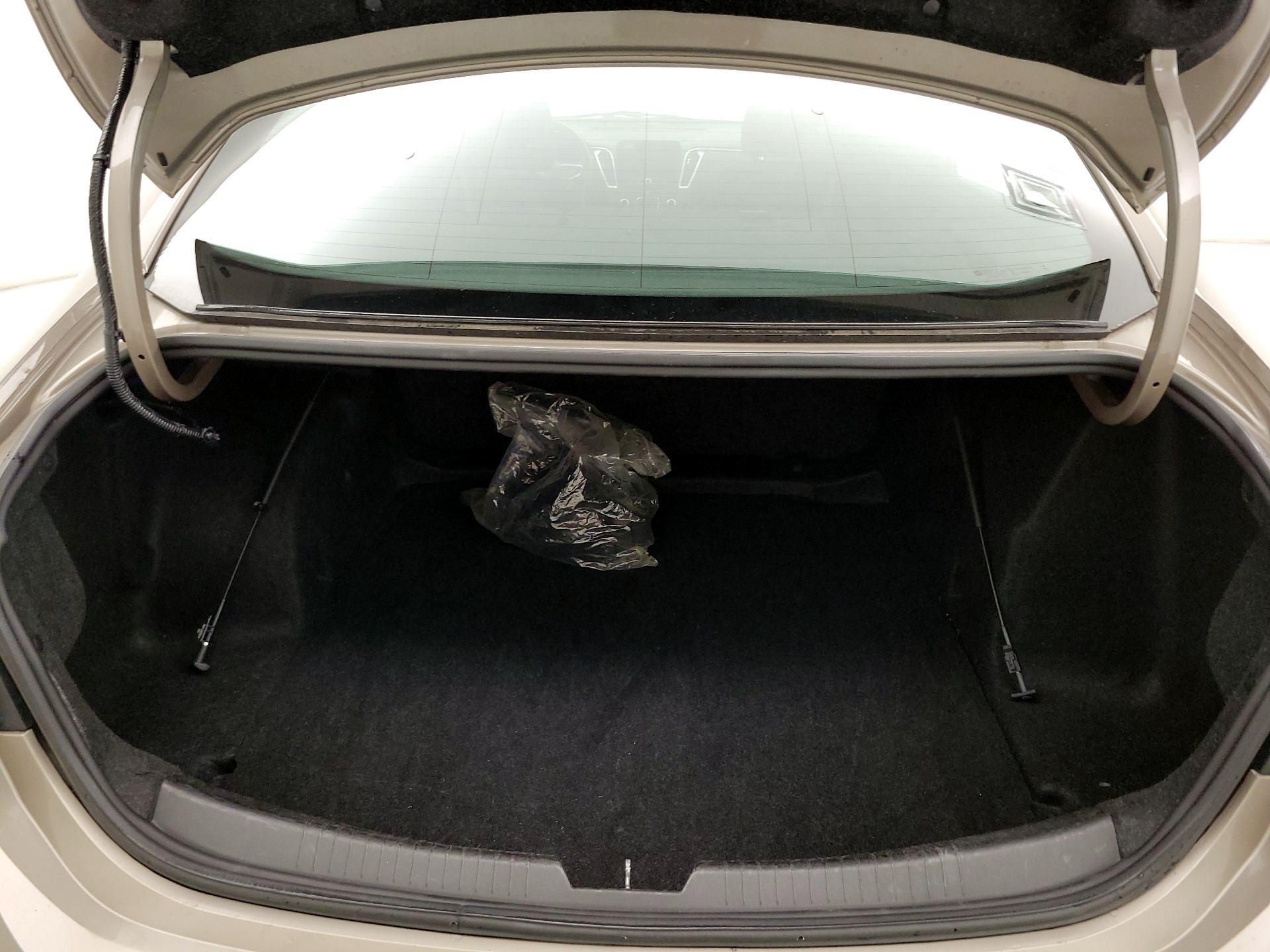 Thumbnail: 2023 Chevrolet Malibu - 20