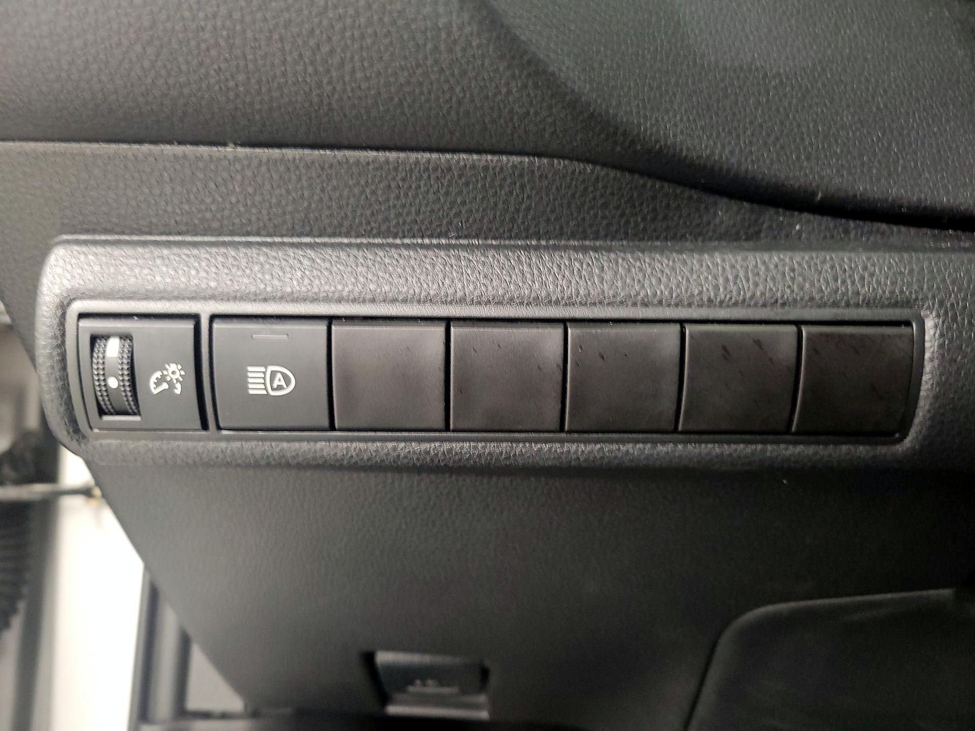 Thumbnail: 2024 Toyota Corolla - 13