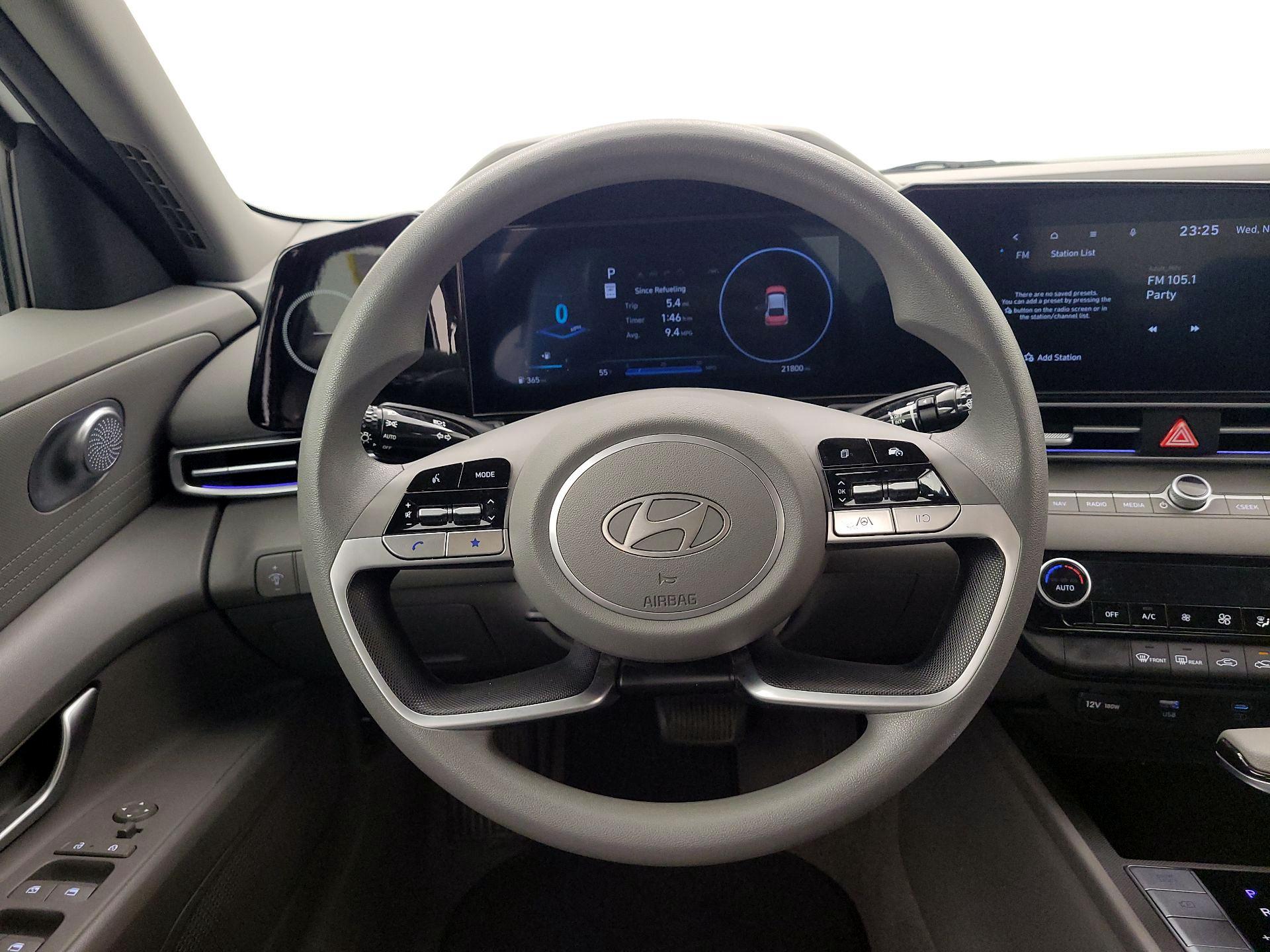 Thumbnail: 2024 Hyundai Elantra - 10