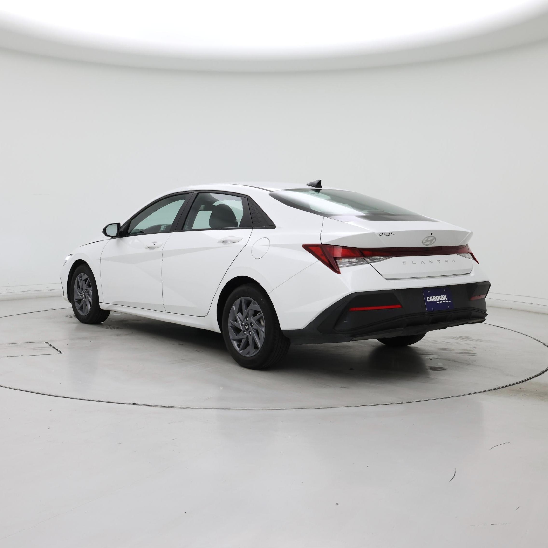 Thumbnail: 2024 Hyundai Elantra - 2