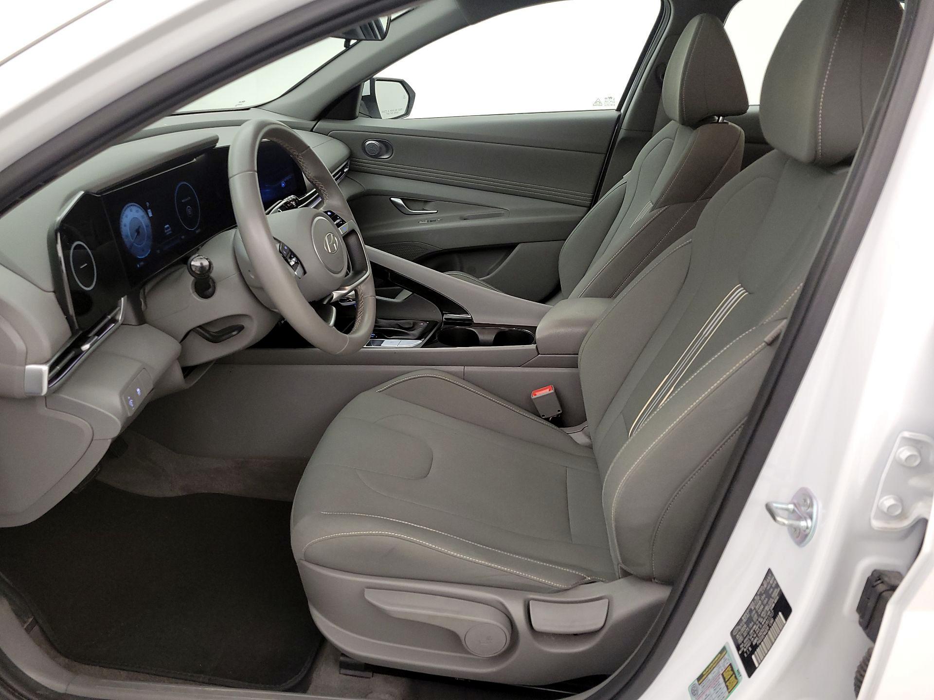 Thumbnail: 2025 Hyundai Elantra - 11