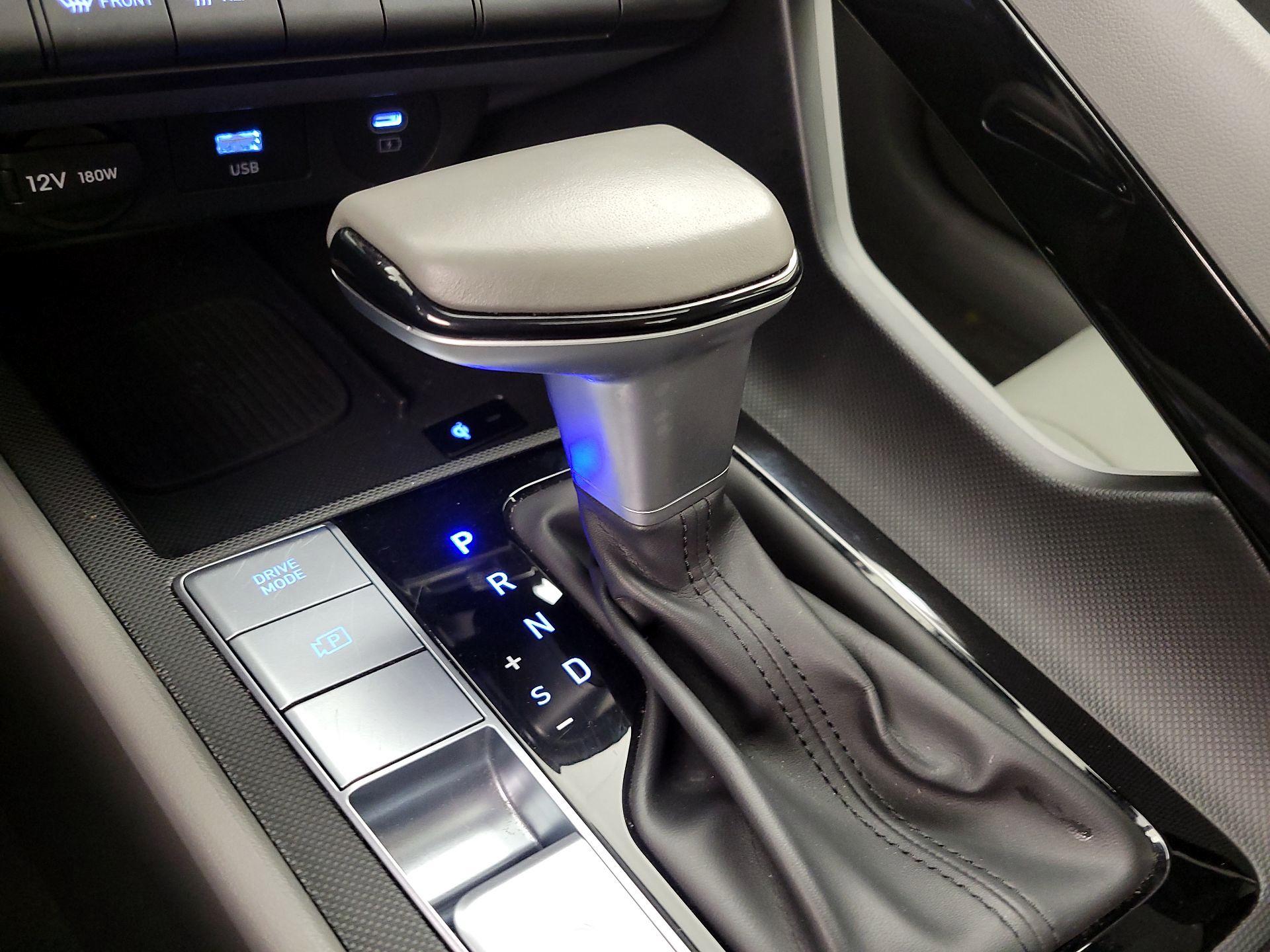 Thumbnail: 2025 Hyundai Elantra - 18