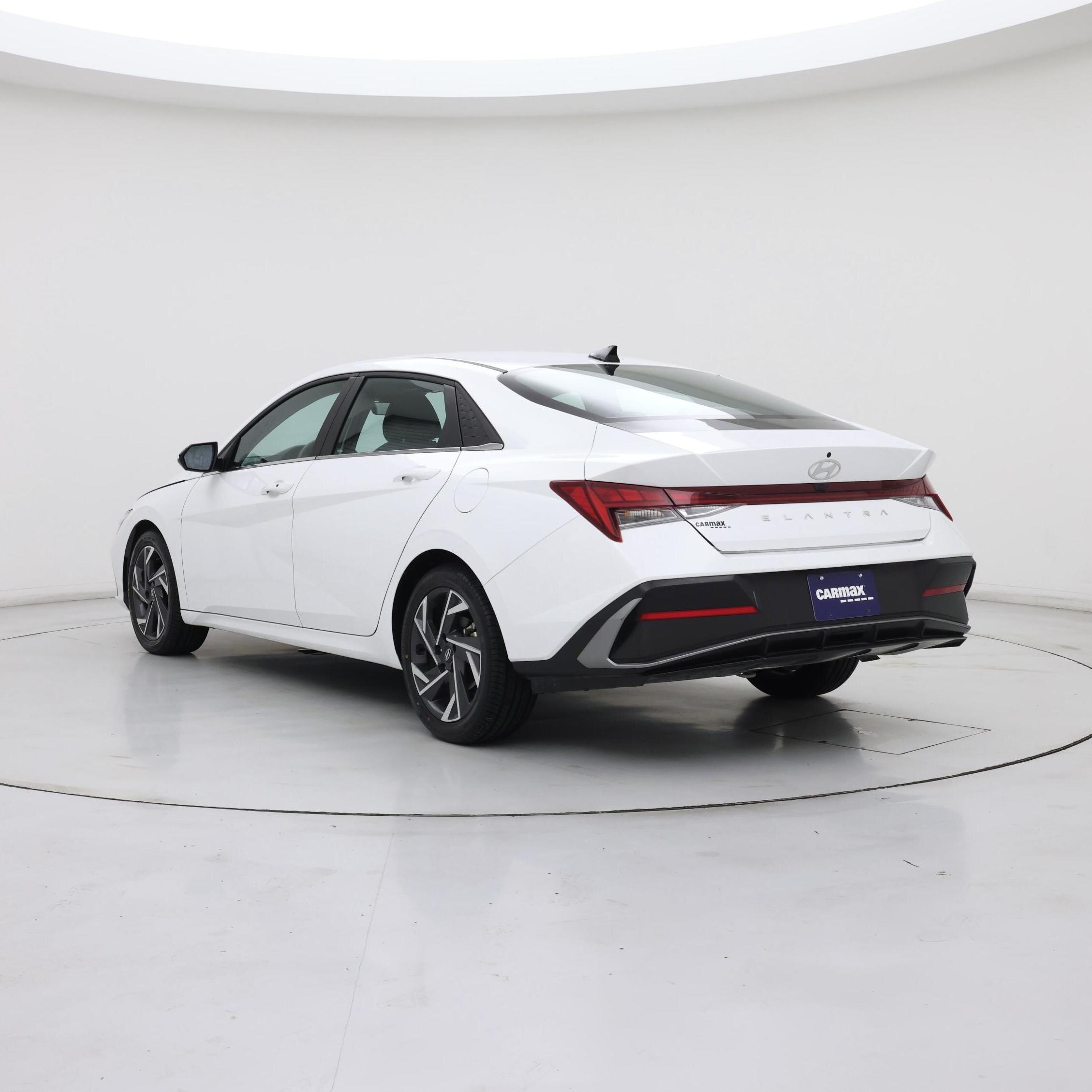 Thumbnail: 2025 Hyundai Elantra - 2