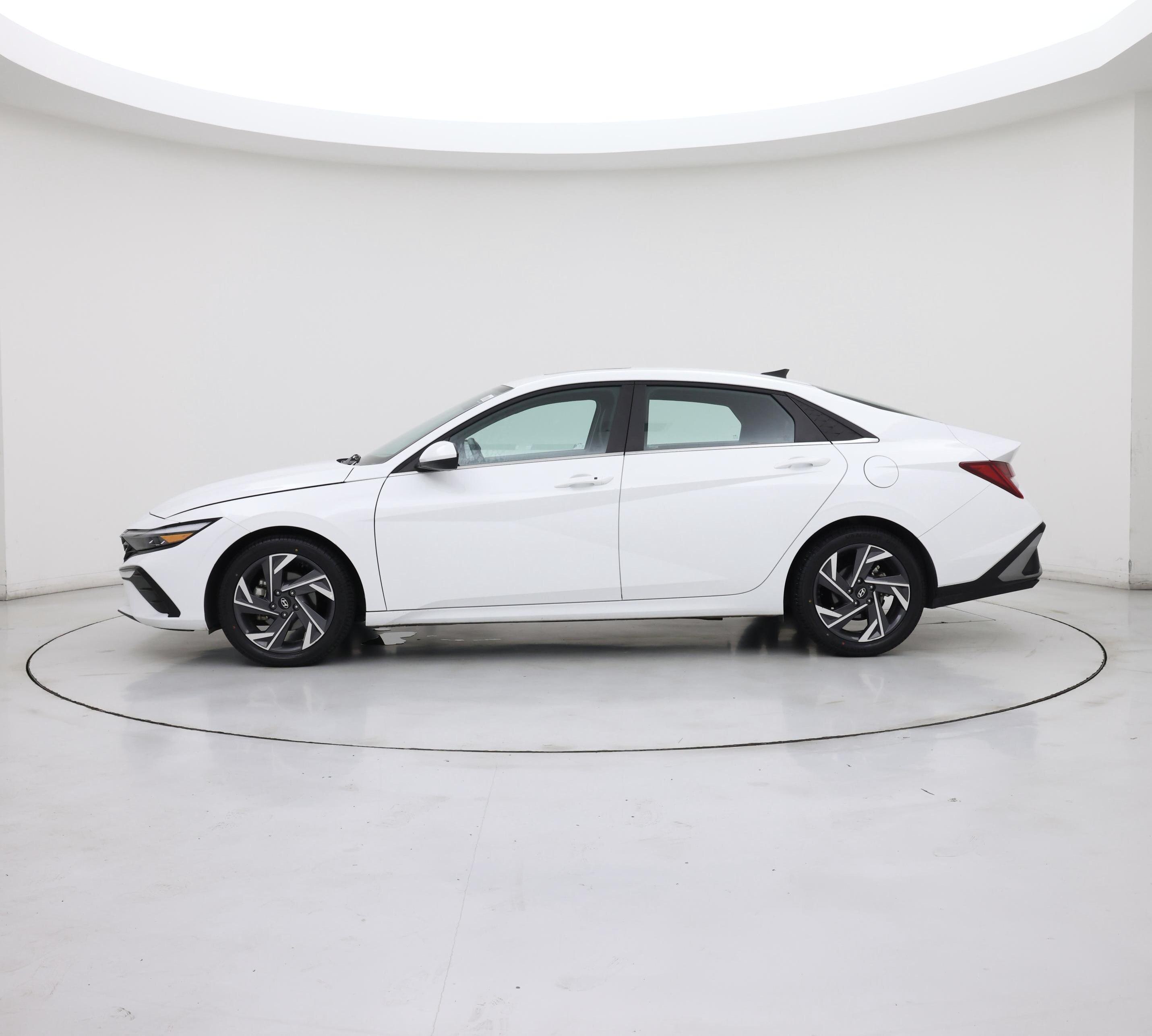 Thumbnail: 2025 Hyundai Elantra - 3