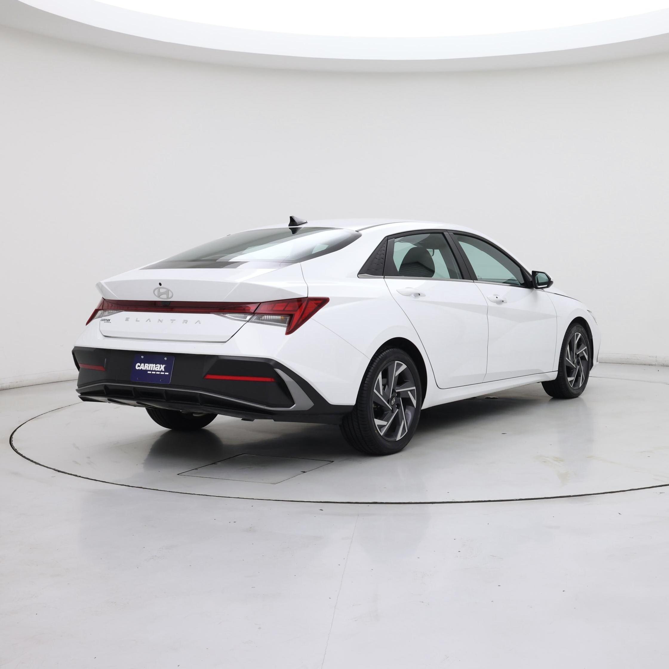 Thumbnail: 2025 Hyundai Elantra - 8