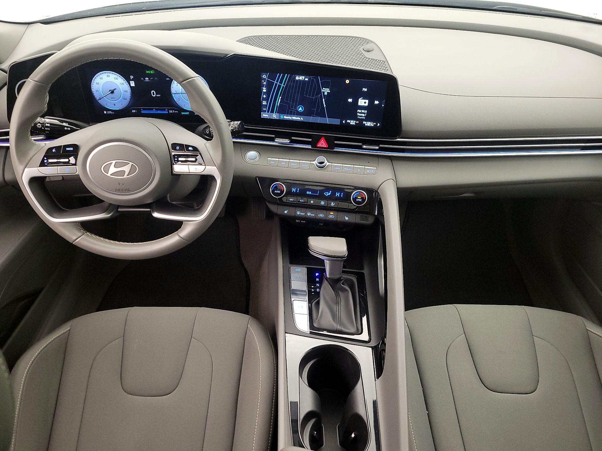 Thumbnail: 2025 Hyundai Elantra - 9