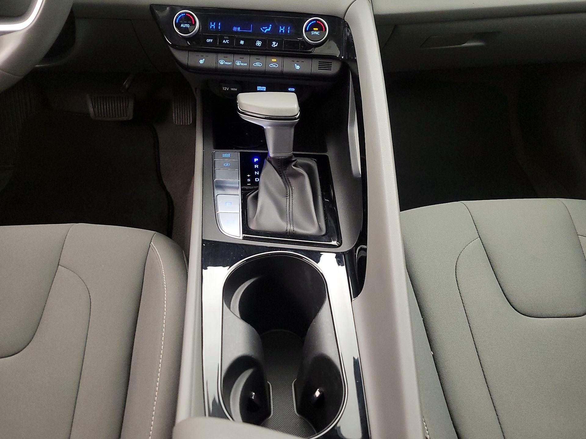 Thumbnail: 2025 Hyundai Elantra - 18