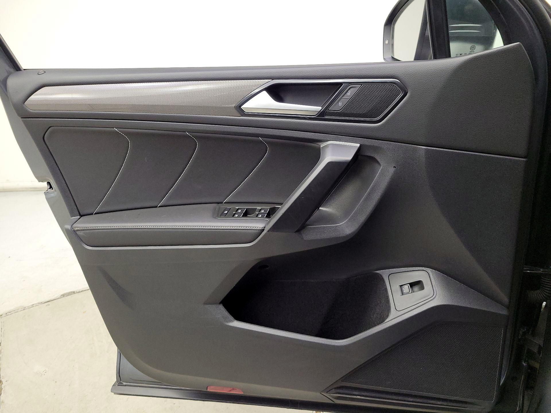 Thumbnail: 2024 Volkswagen Tiguan - 12