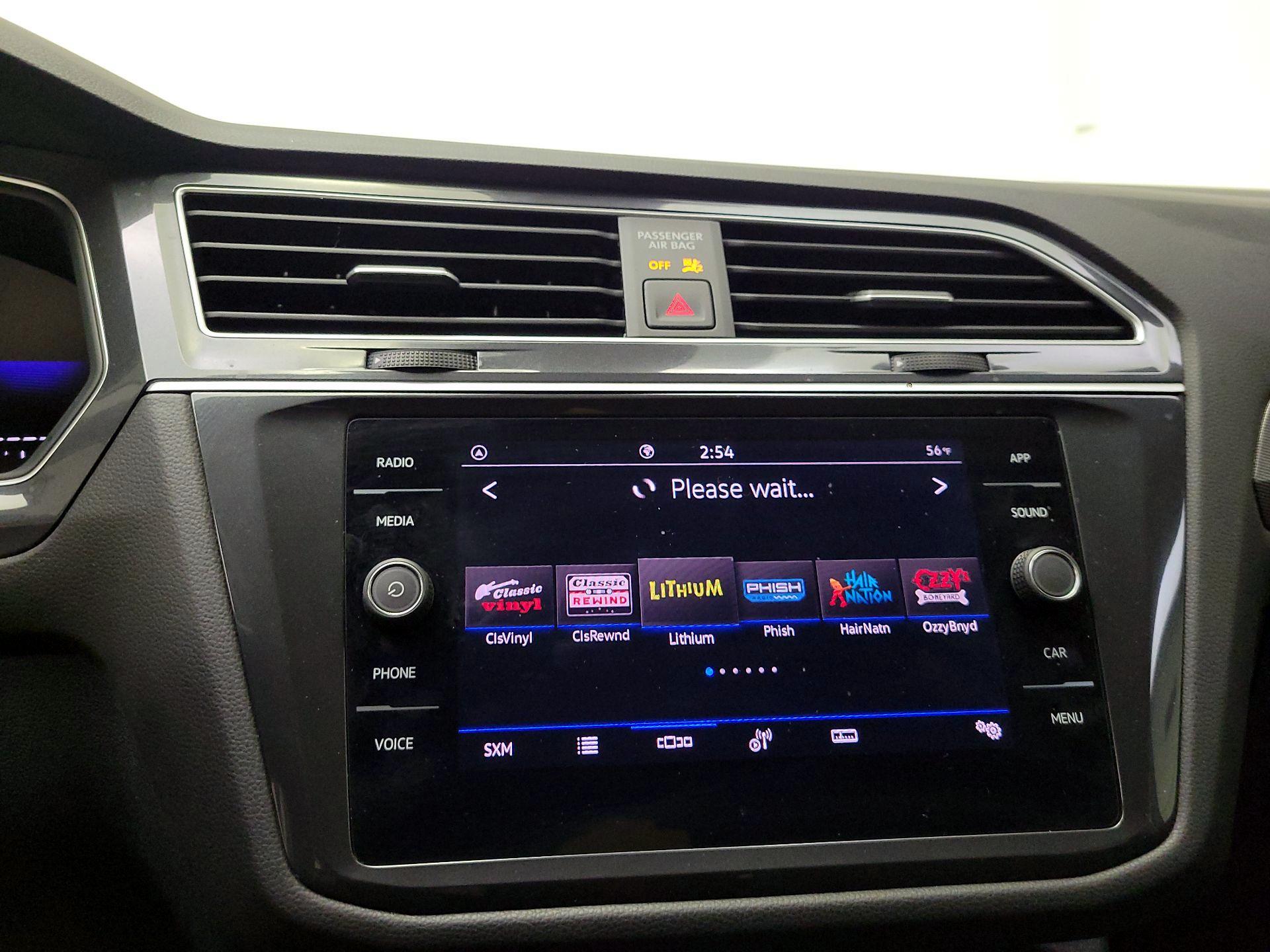 Thumbnail: 2024 Volkswagen Tiguan - 15