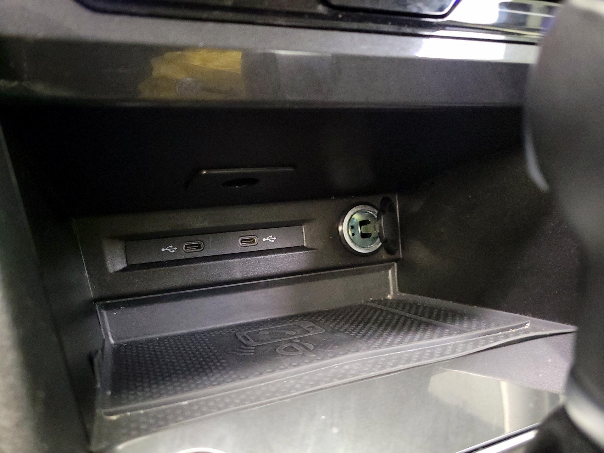 Thumbnail: 2024 Volkswagen Tiguan - 18