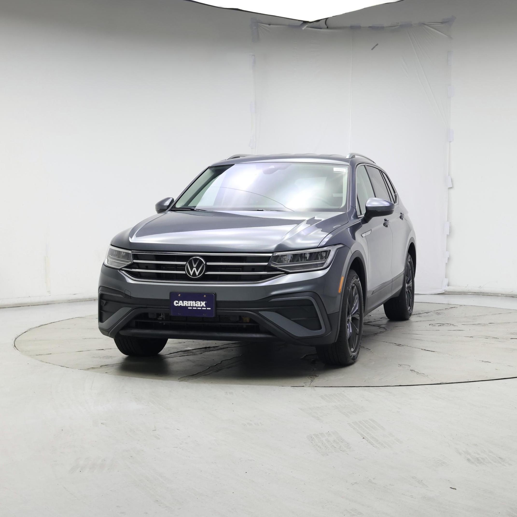 Thumbnail: 2024 Volkswagen Tiguan - 4