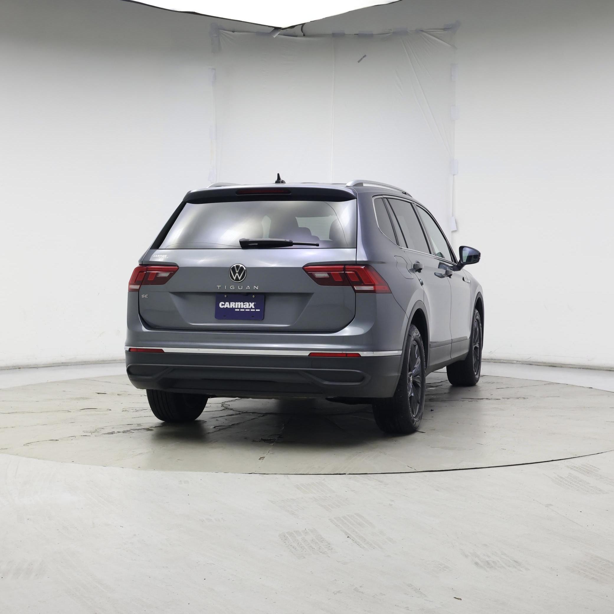 Thumbnail: 2024 Volkswagen Tiguan - 8