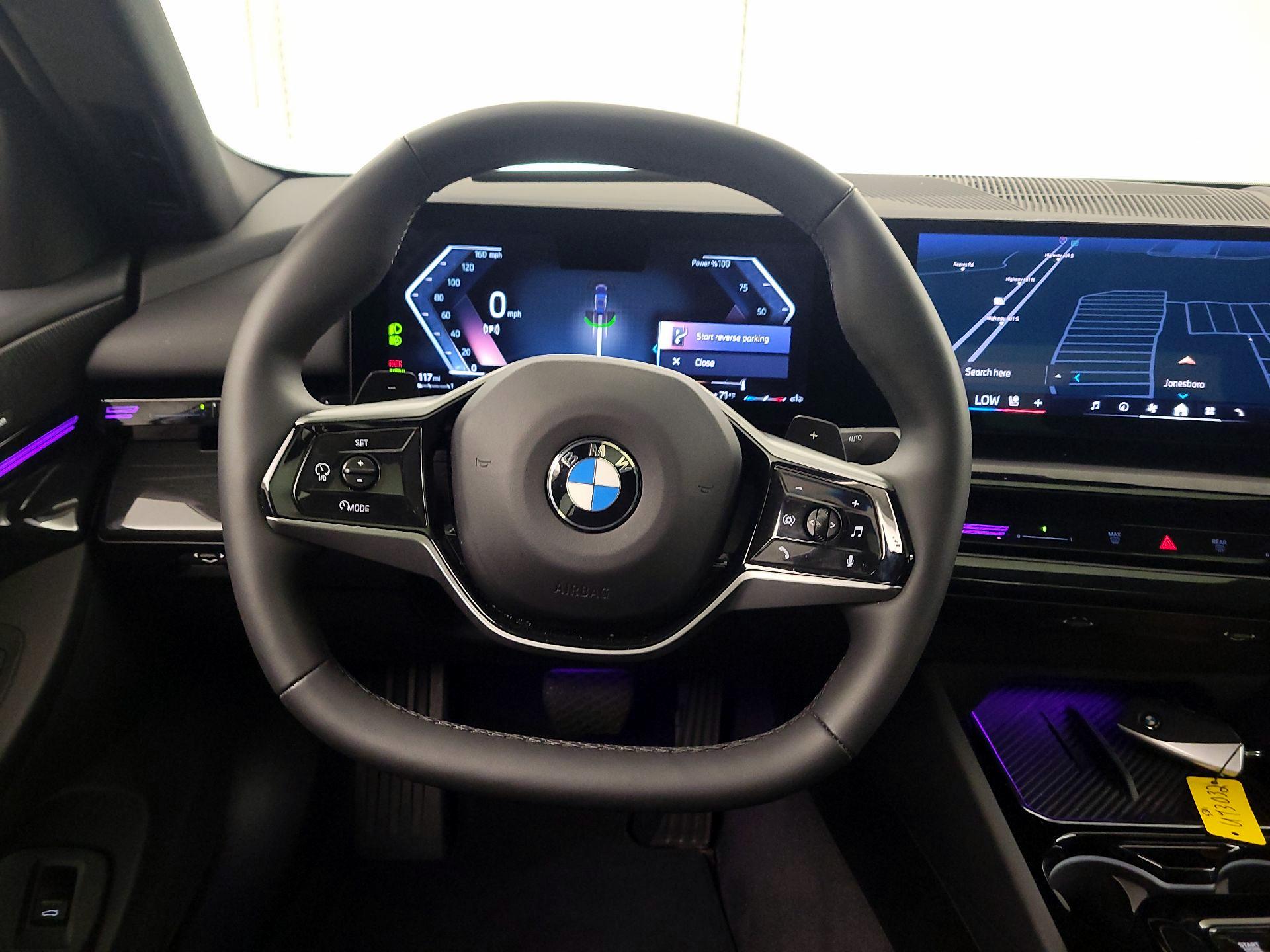 Thumbnail: 2025 BMW 5 Series - 10