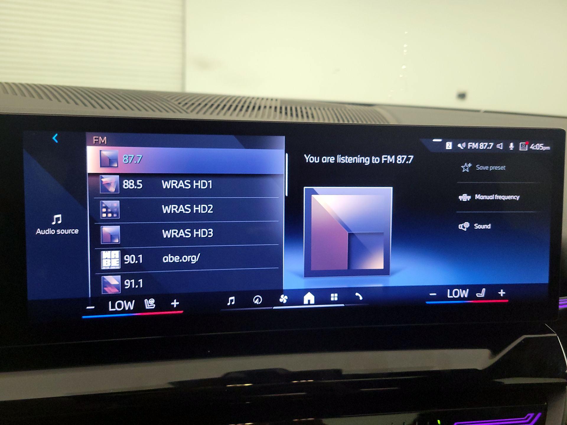 Thumbnail: 2025 BMW 5 Series - 16