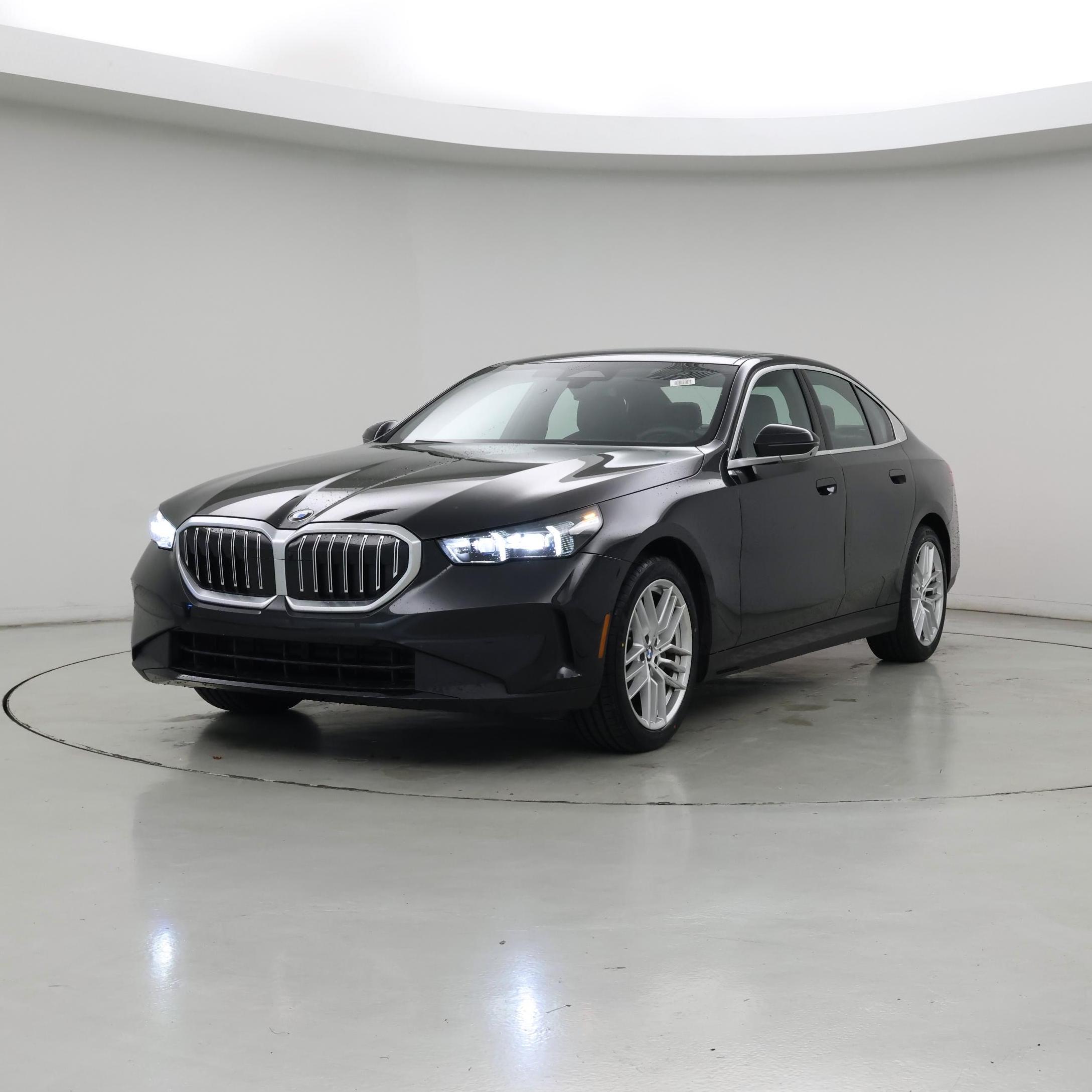 Thumbnail: 2025 BMW 5 Series - 4