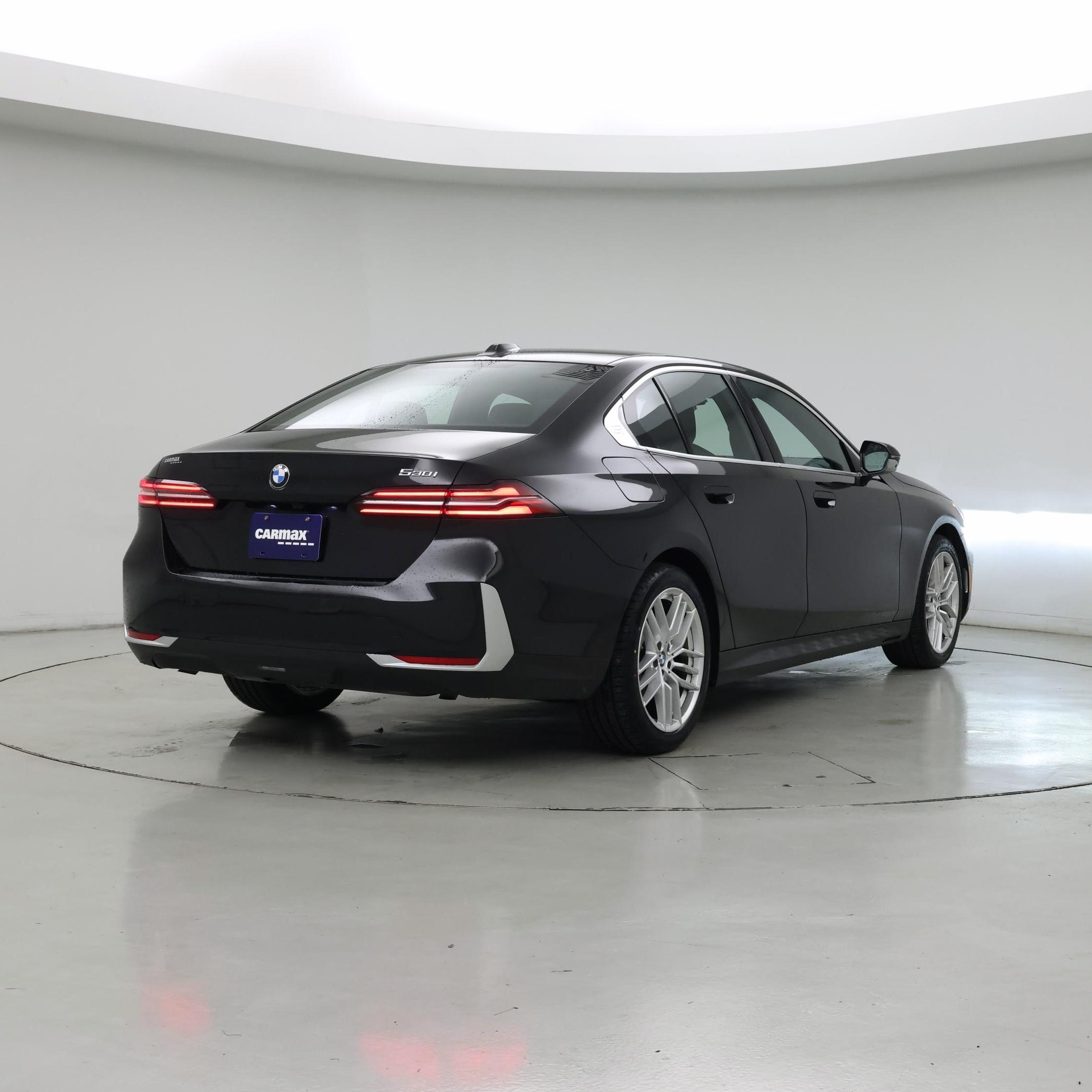 Thumbnail: 2025 BMW 5 Series - 8