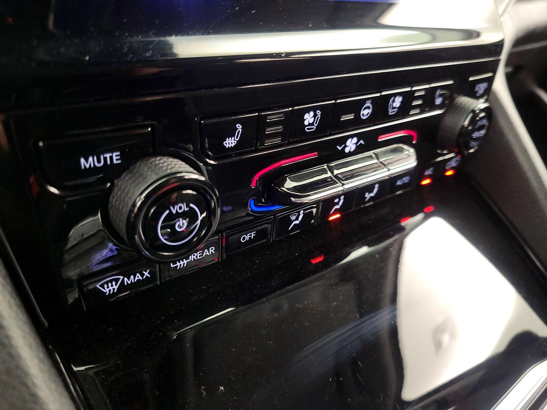 Thumbnail: 2023 Jeep Grand Cherokee - 17