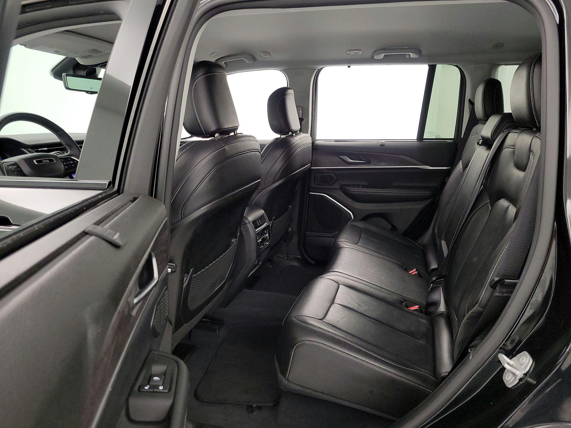 Thumbnail: 2023 Jeep Grand Cherokee - 20