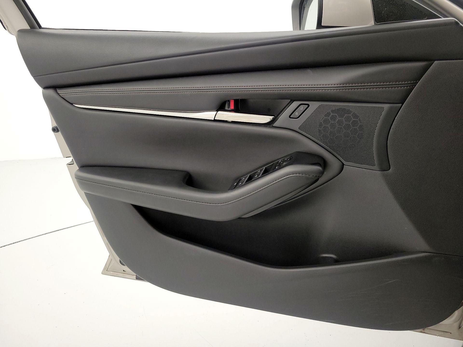 Thumbnail: 2022 Mazda Mazda3 - 12