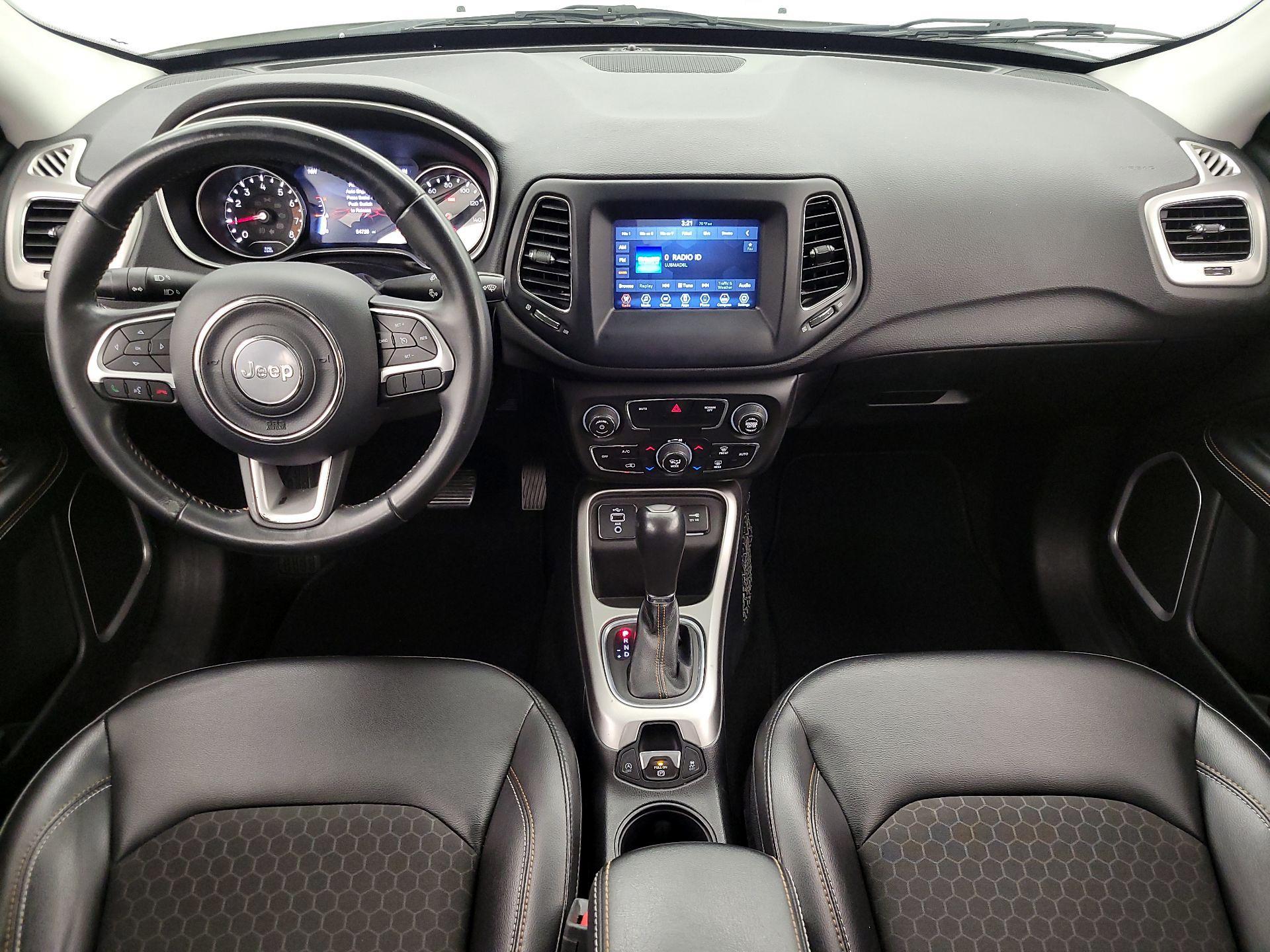 Thumbnail: 2020 Jeep Compass - 9