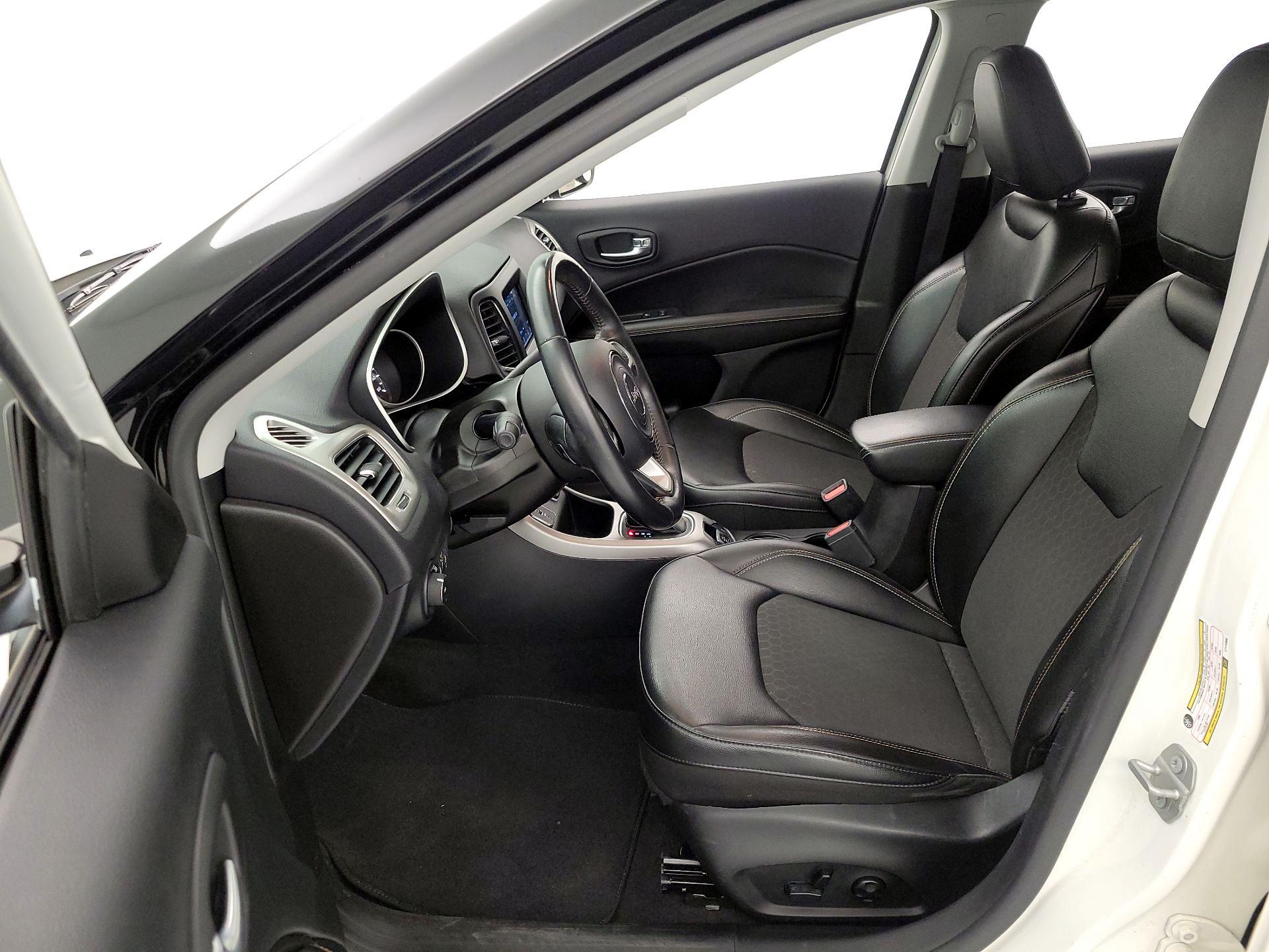 Thumbnail: 2020 Jeep Compass - 11