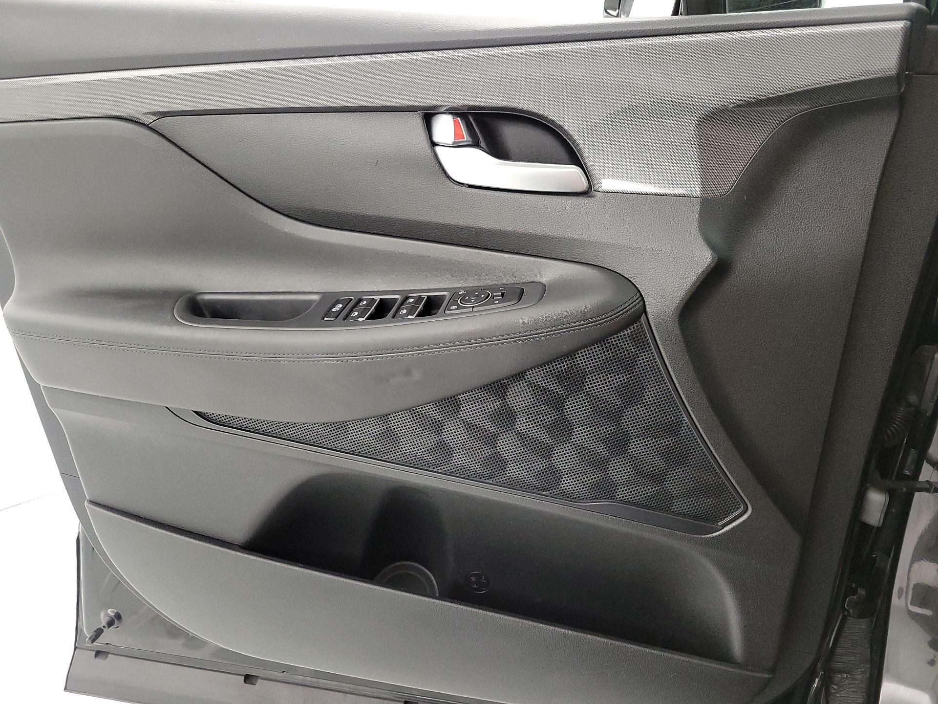 Thumbnail: 2022 Hyundai Santa Fe - 12