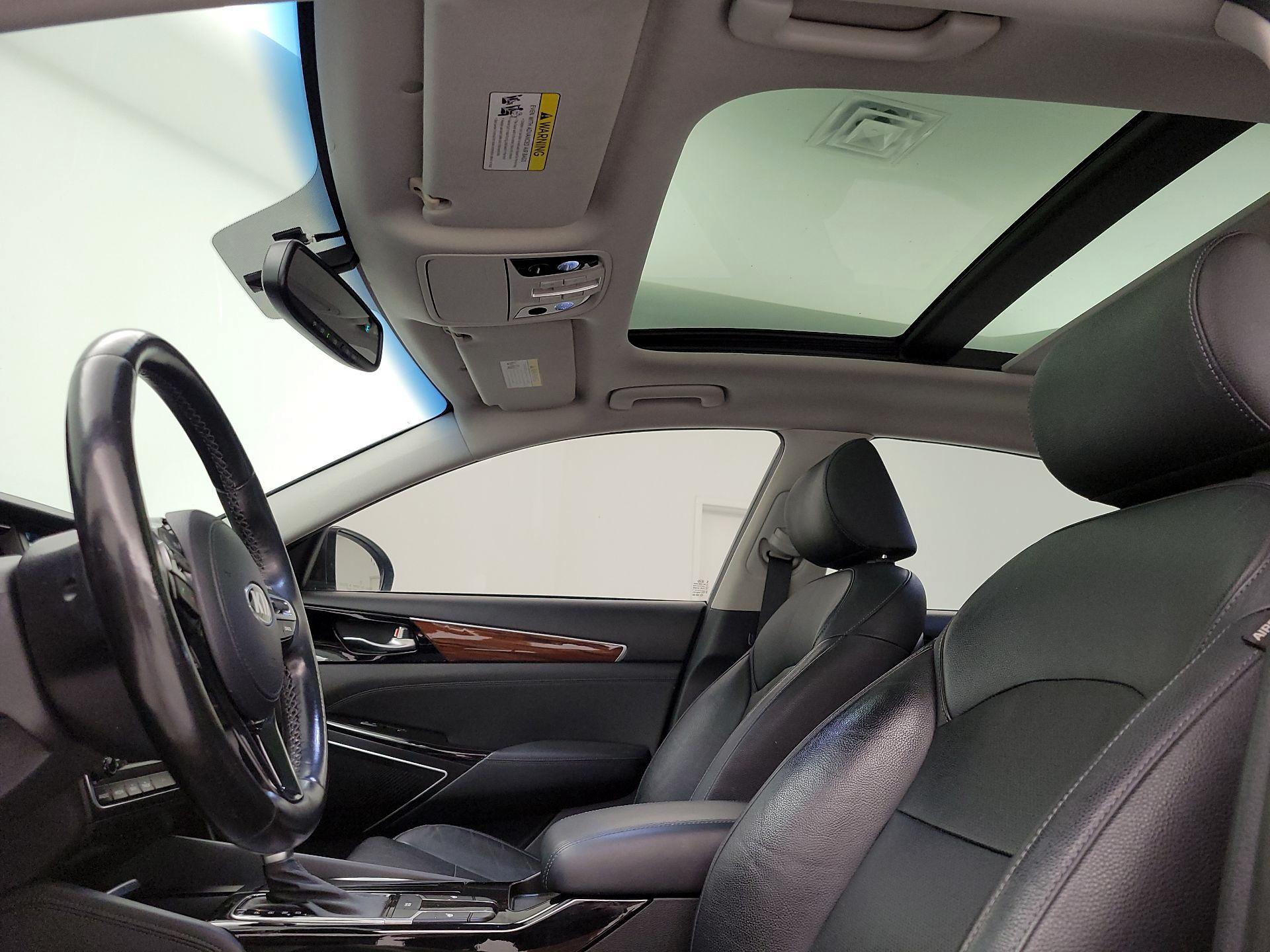 Thumbnail: 2017 Kia Cadenza - 20