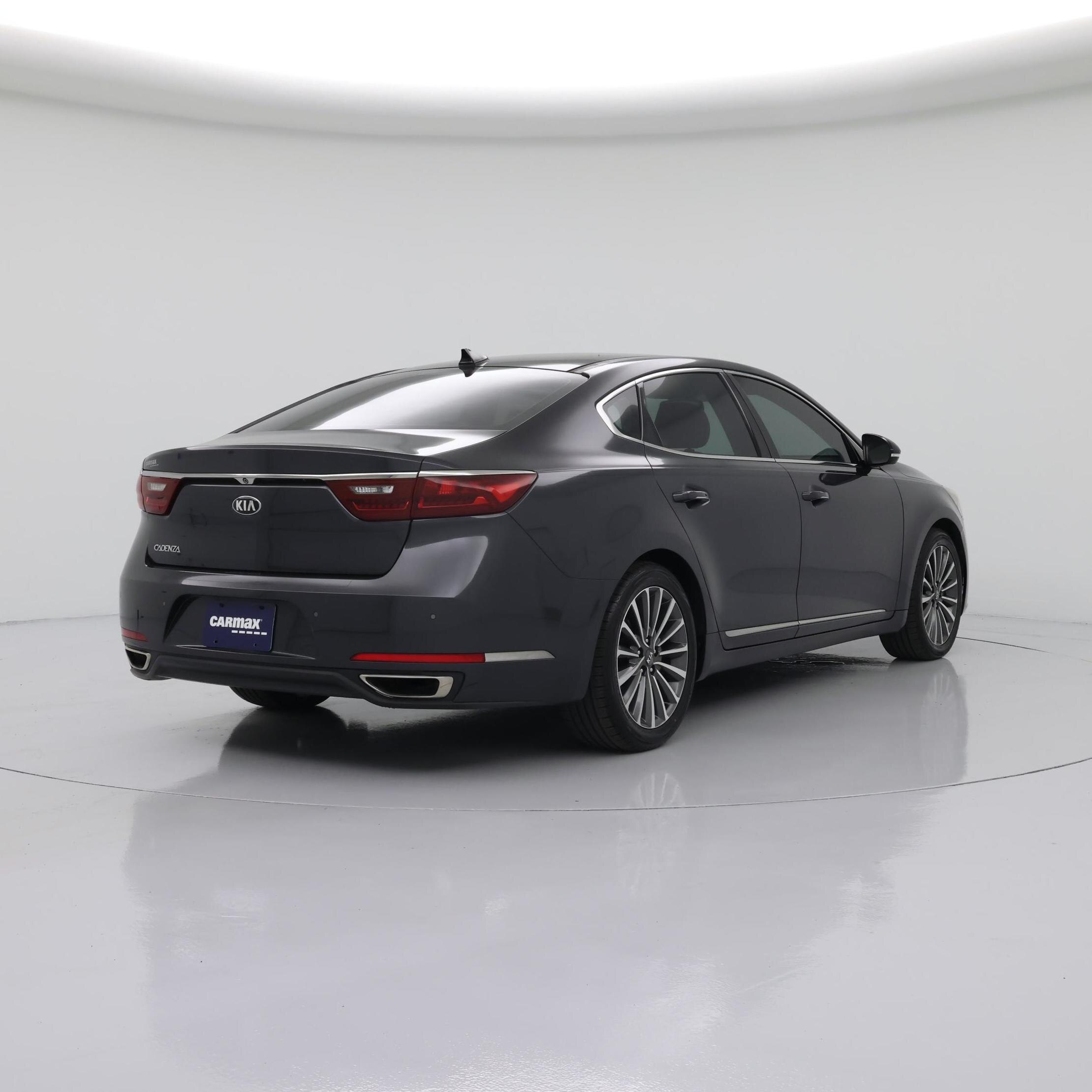 Thumbnail: 2017 Kia Cadenza - 8