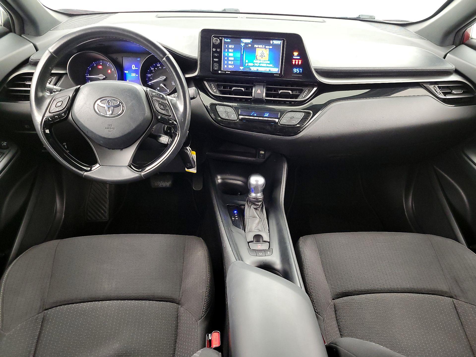 Thumbnail: 2018 Toyota C-HR - 9