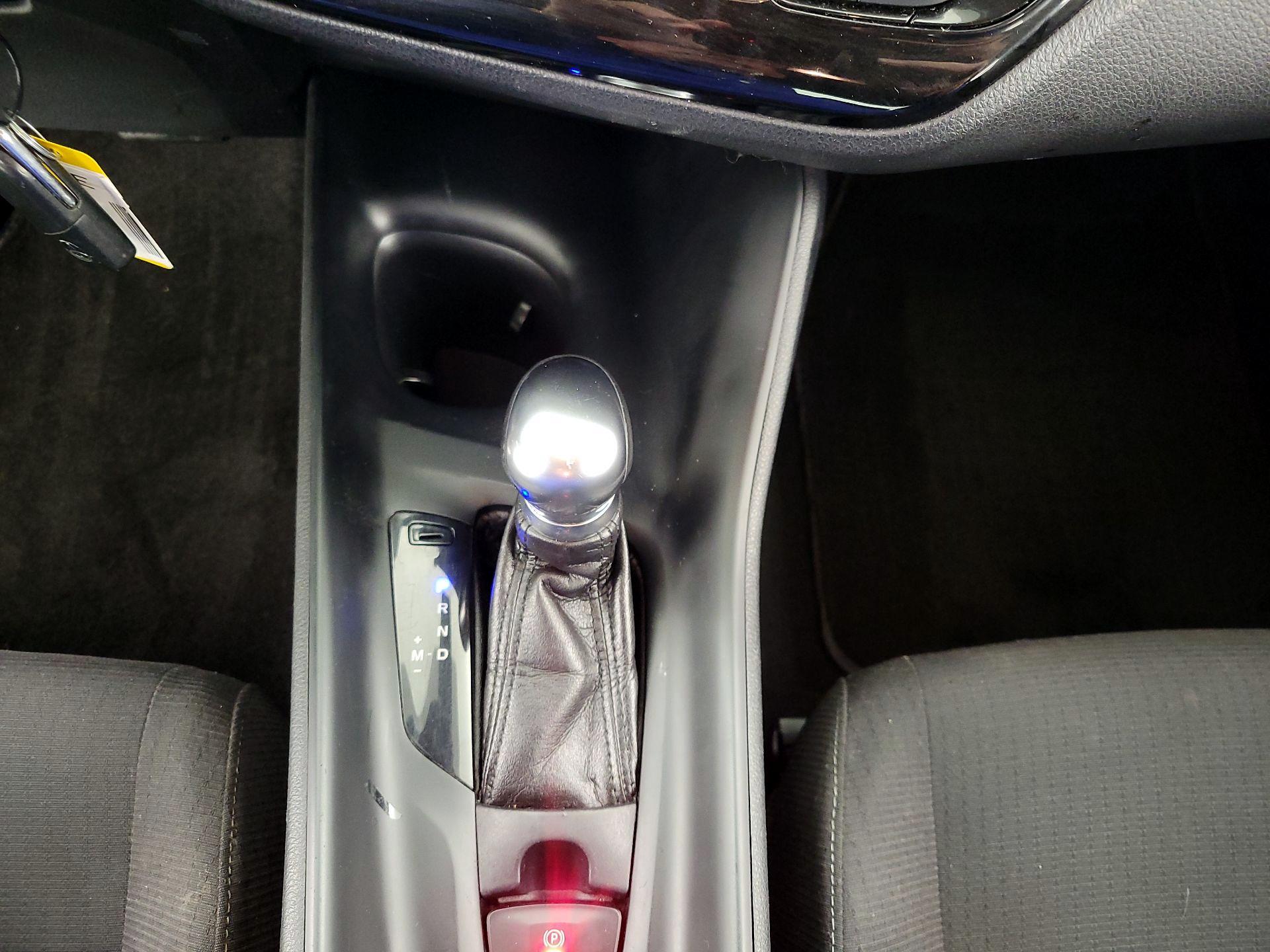 Thumbnail: 2018 Toyota C-HR - 17