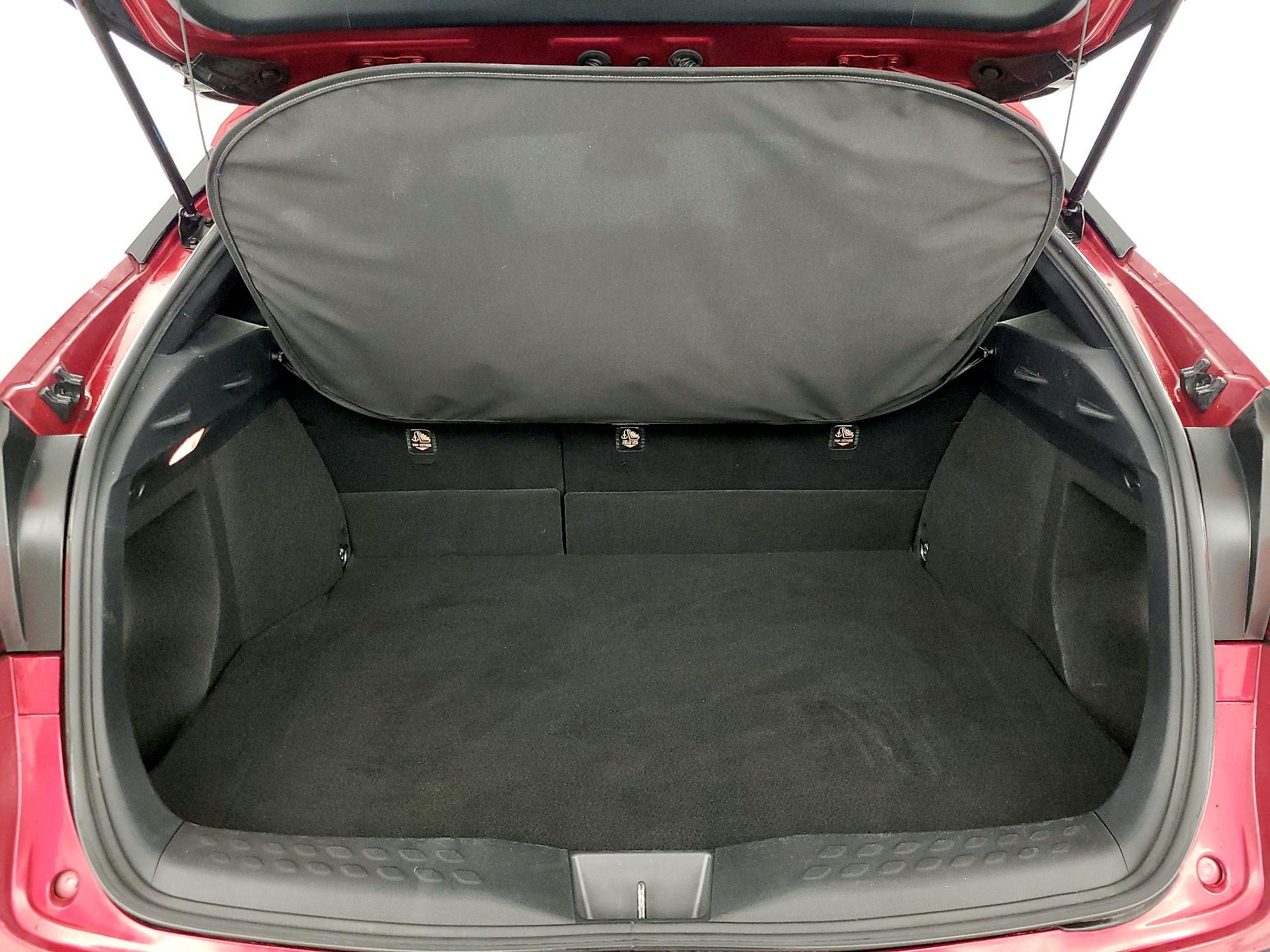 Thumbnail: 2018 Toyota C-HR - 20