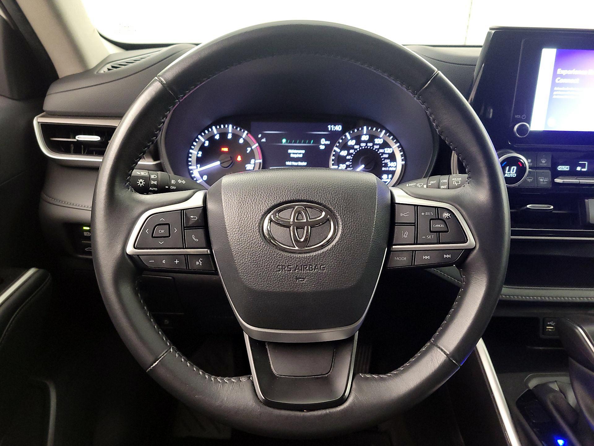 Thumbnail: 2024 Toyota Highlander - 10