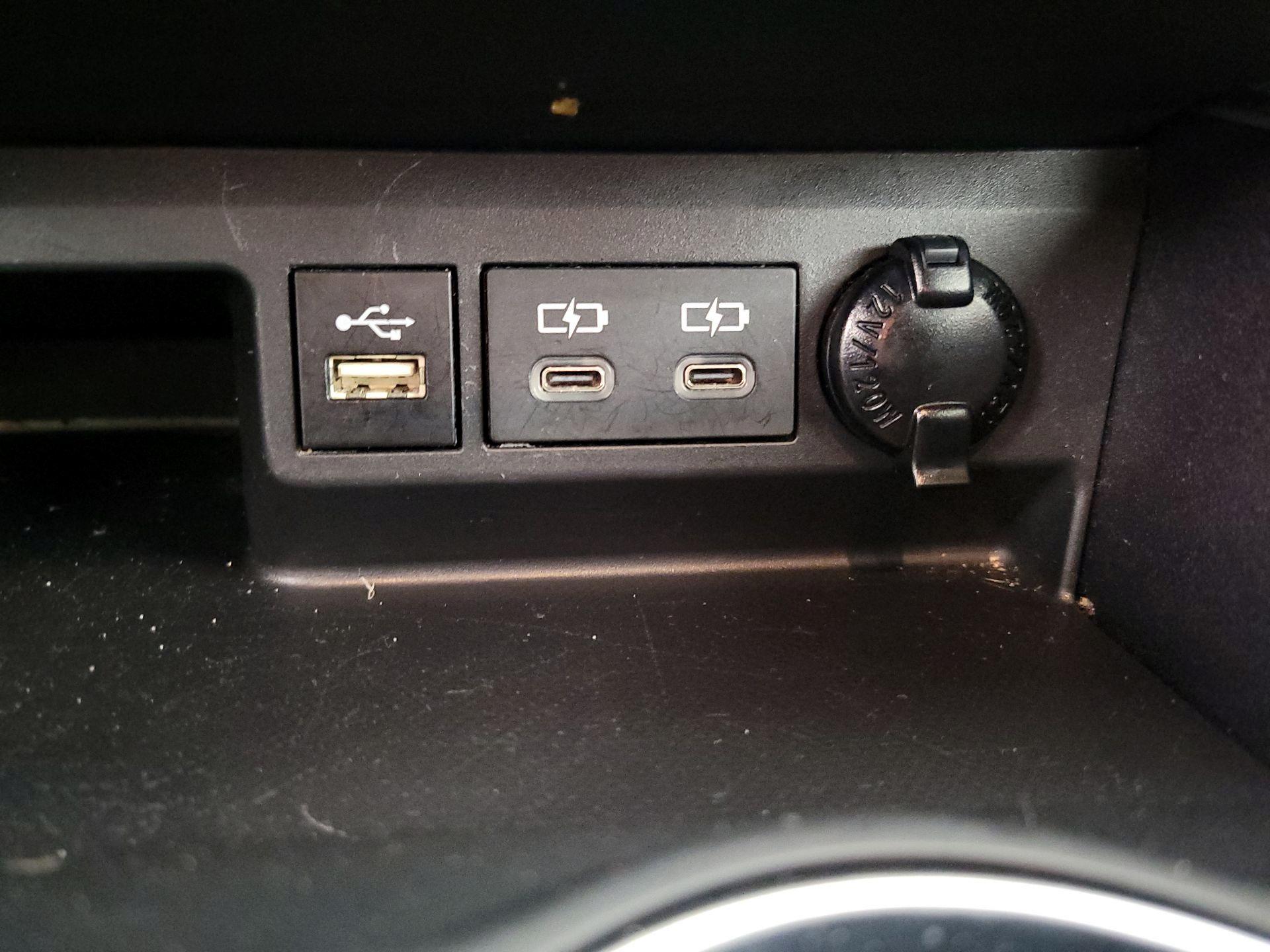 Thumbnail: 2024 Toyota Highlander - 19