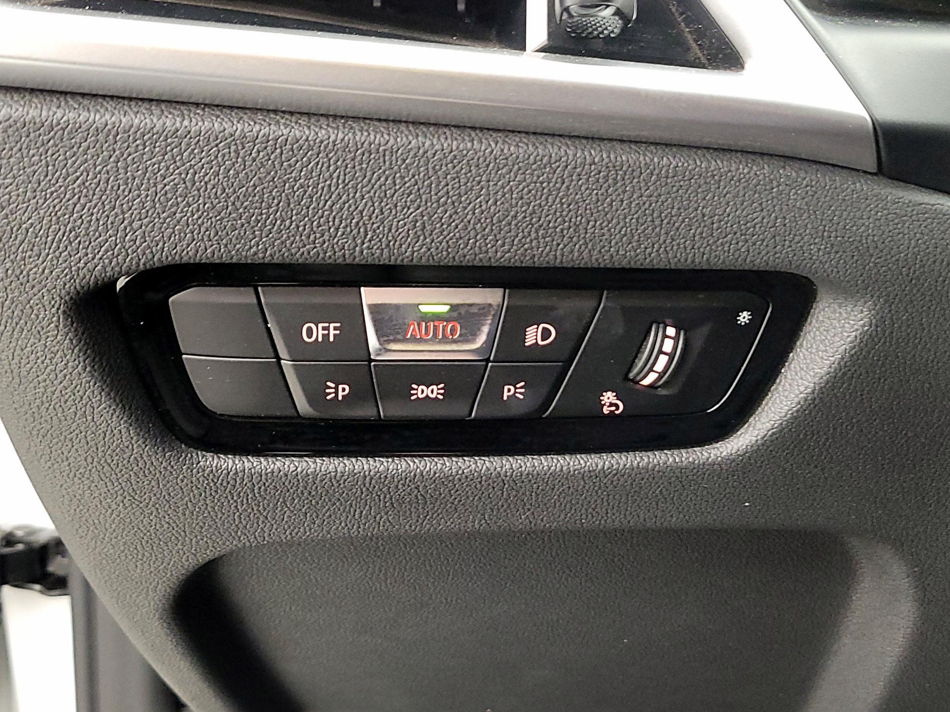 Thumbnail: 2025 BMW 4 Series - 13