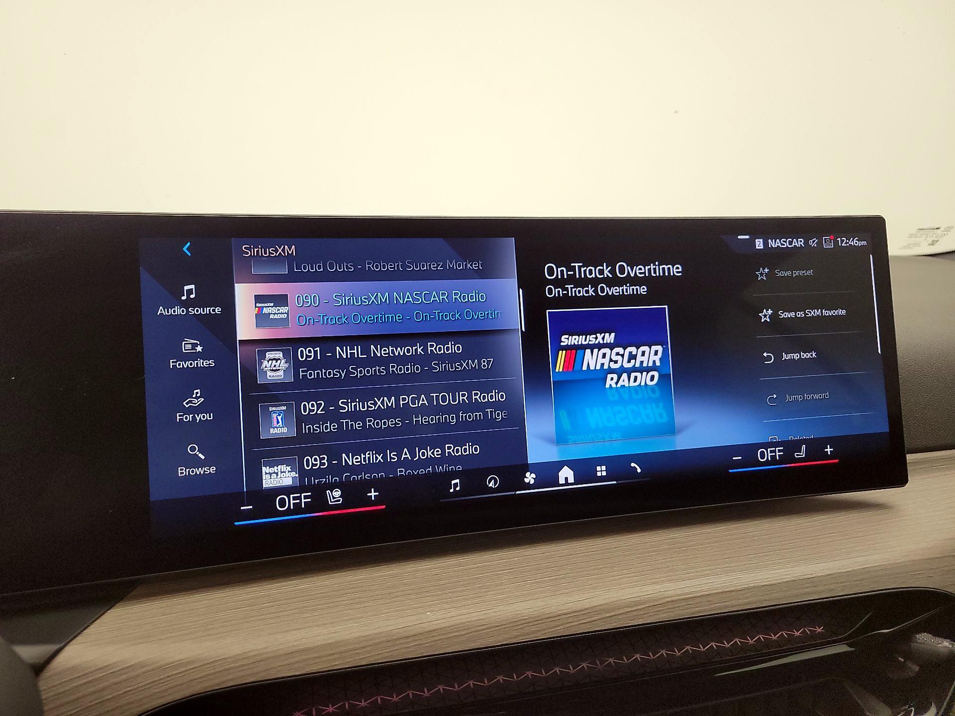 Thumbnail: 2025 BMW 4 Series - 16