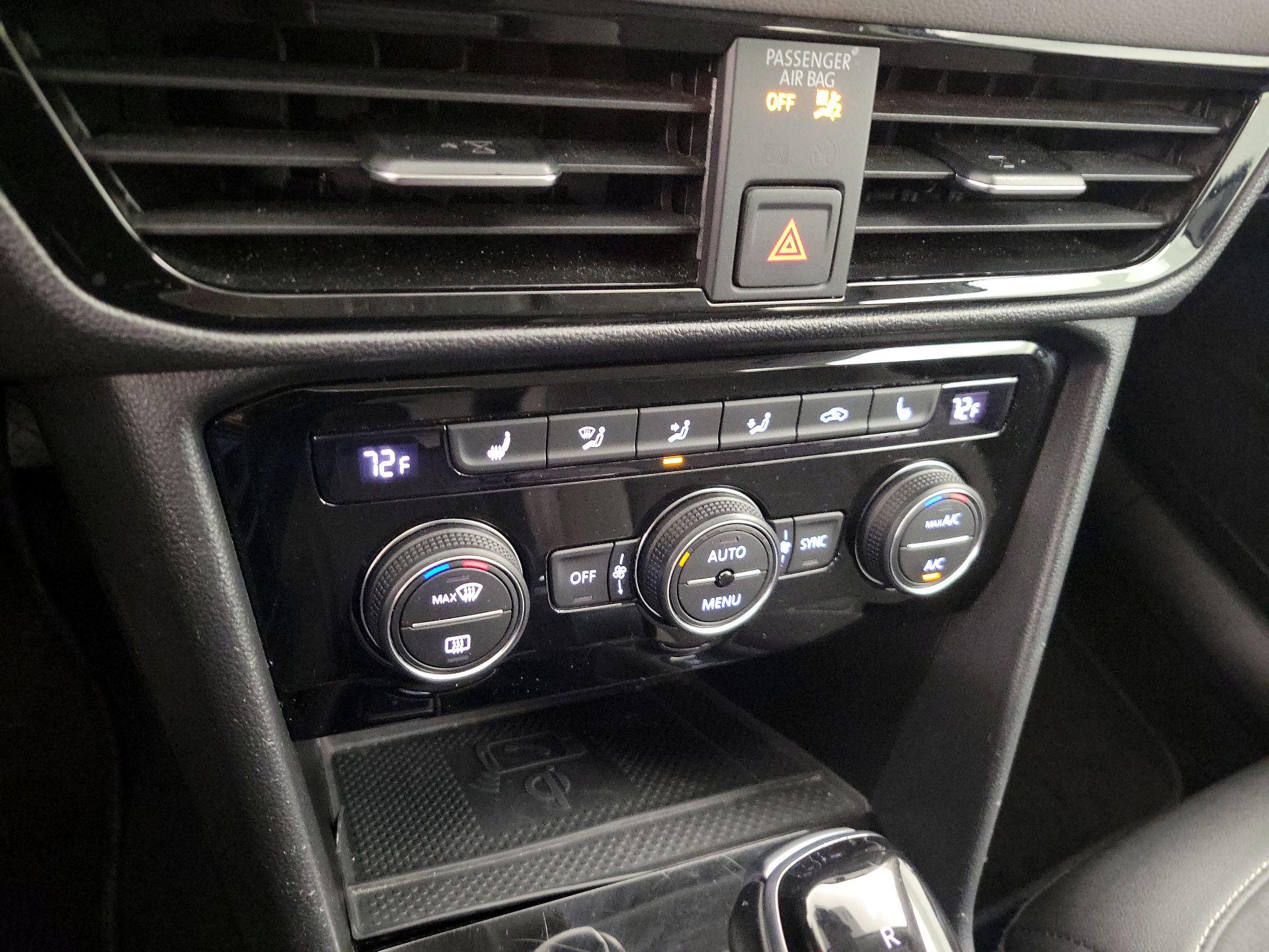 Thumbnail: 2024 Volkswagen Taos - 16