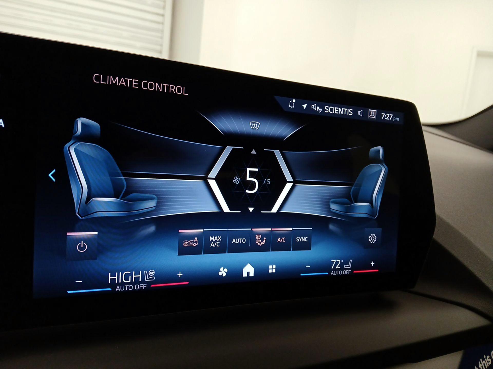 Thumbnail: 2025 BMW 2 Series - 15